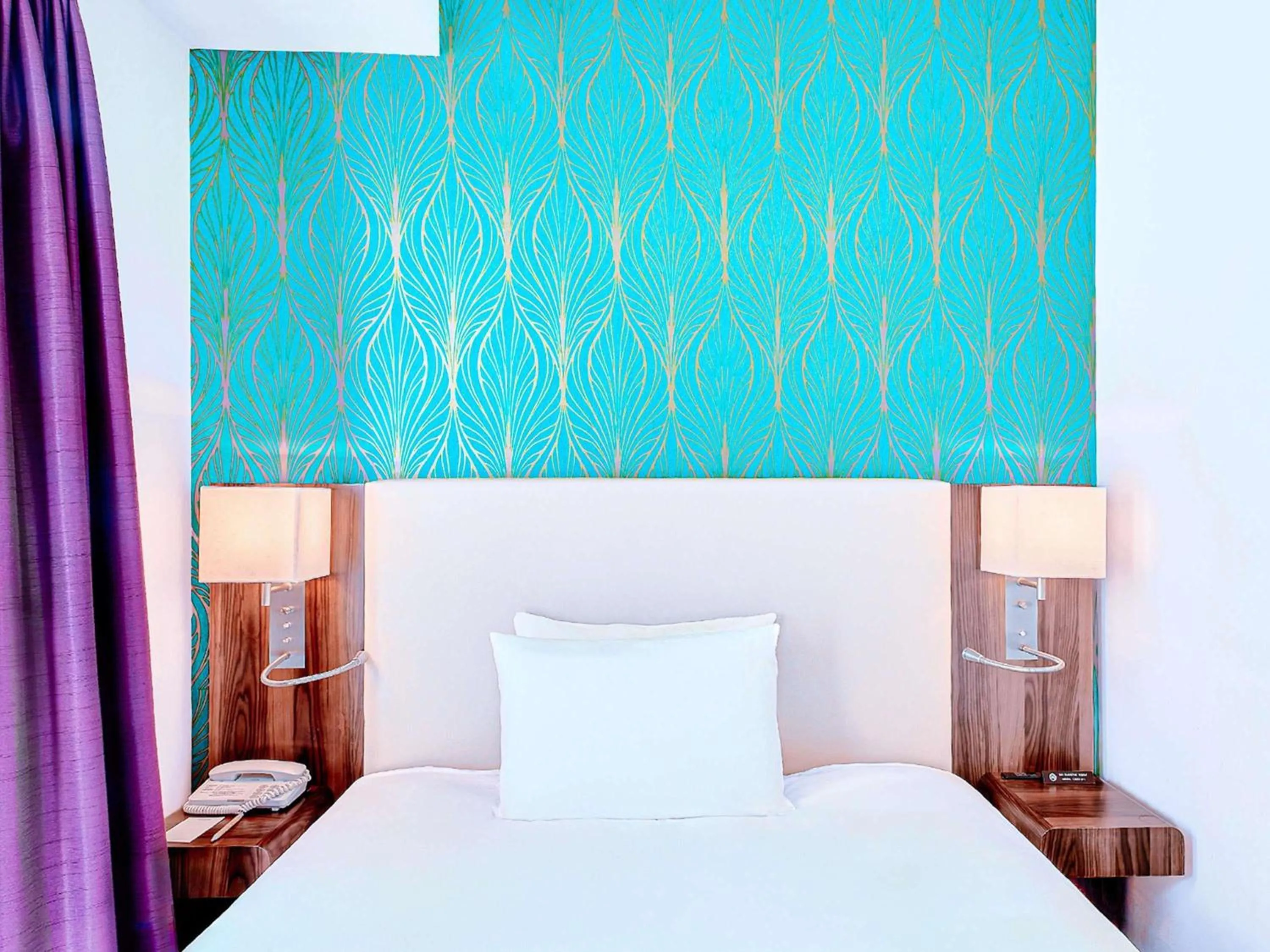 Bedroom, Bed in Mercure Okinawa Naha