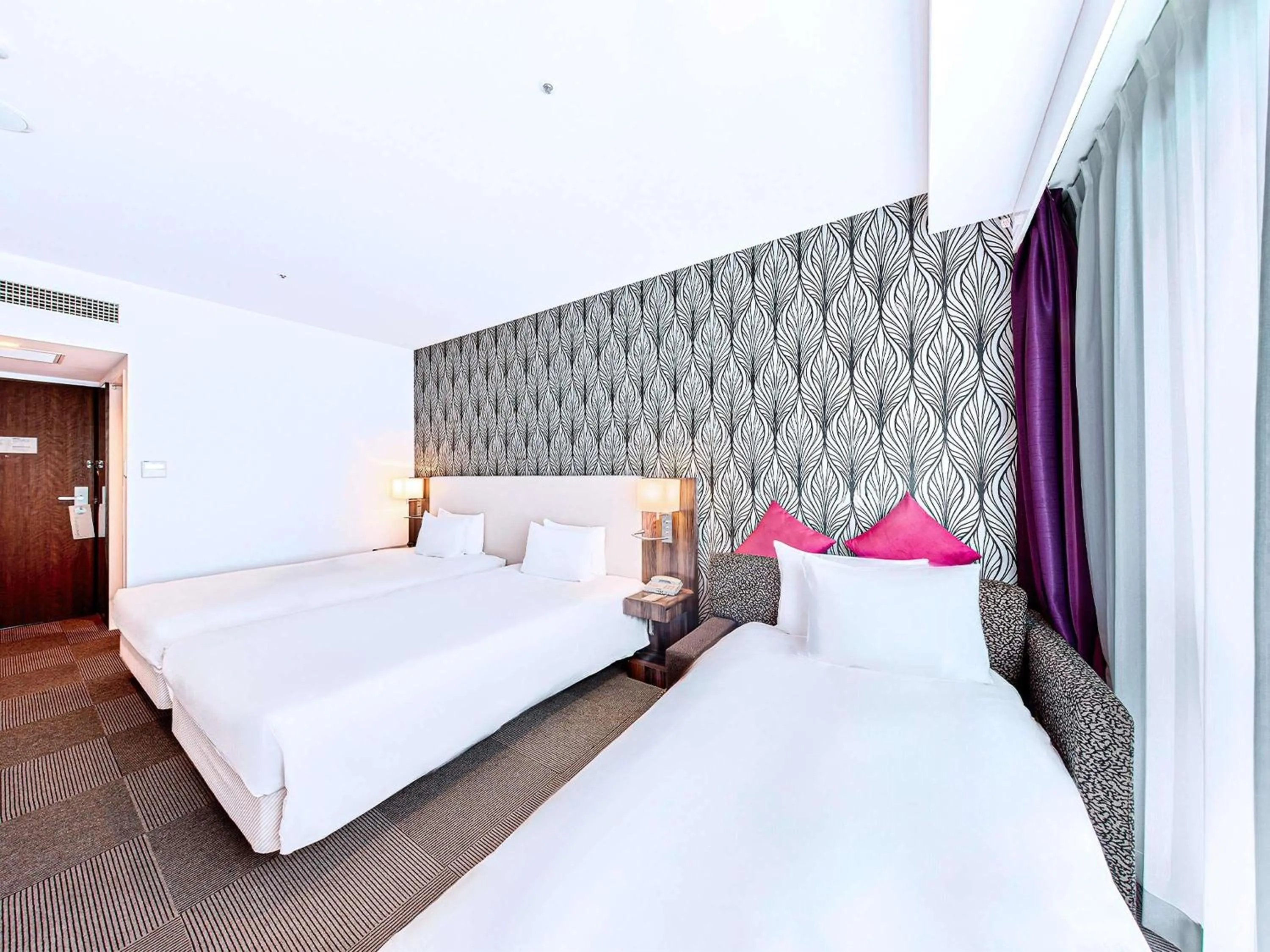 Bedroom, Bed in Mercure Okinawa Naha