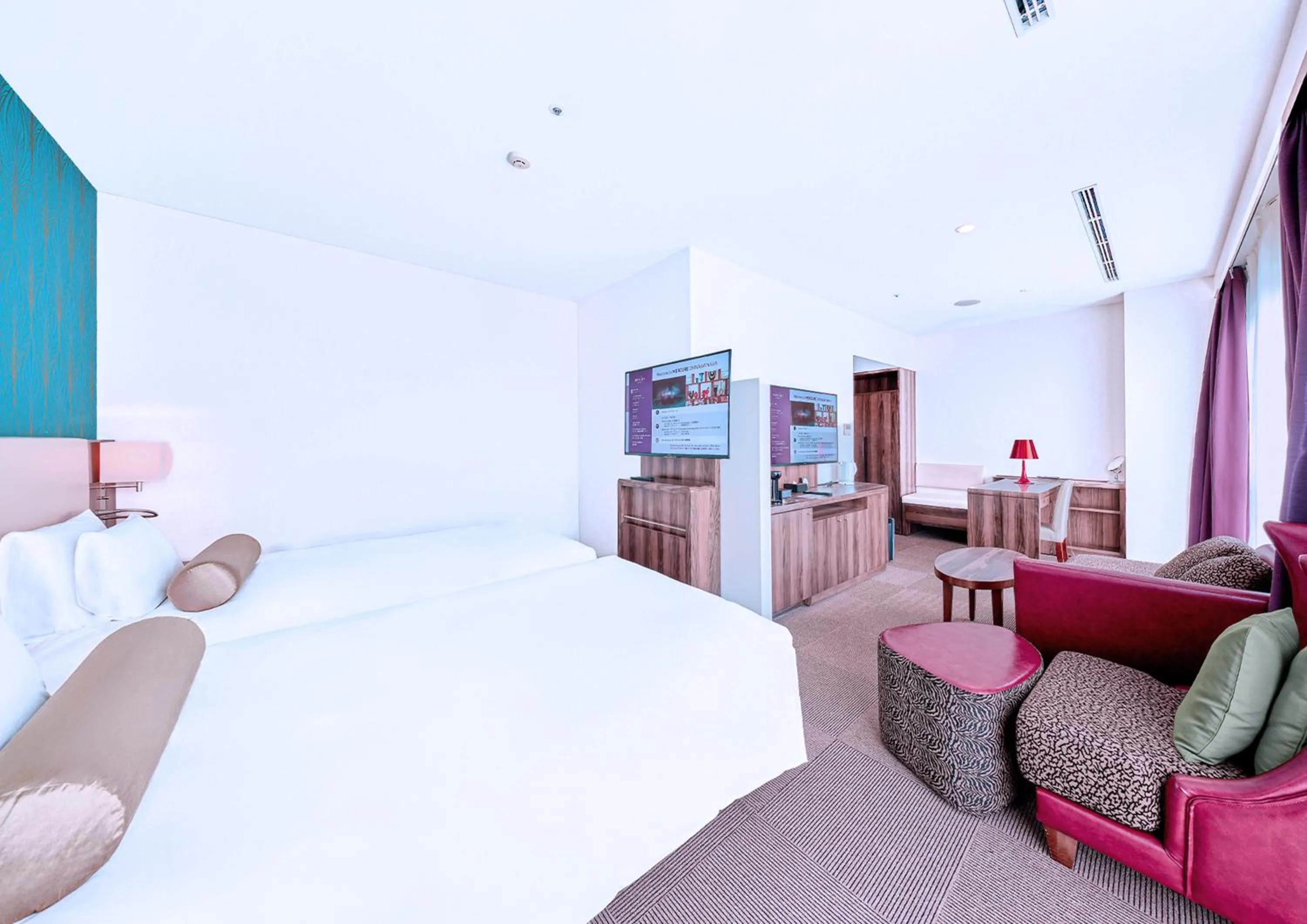 Photo of the whole room, Bed in Mercure Okinawa Naha