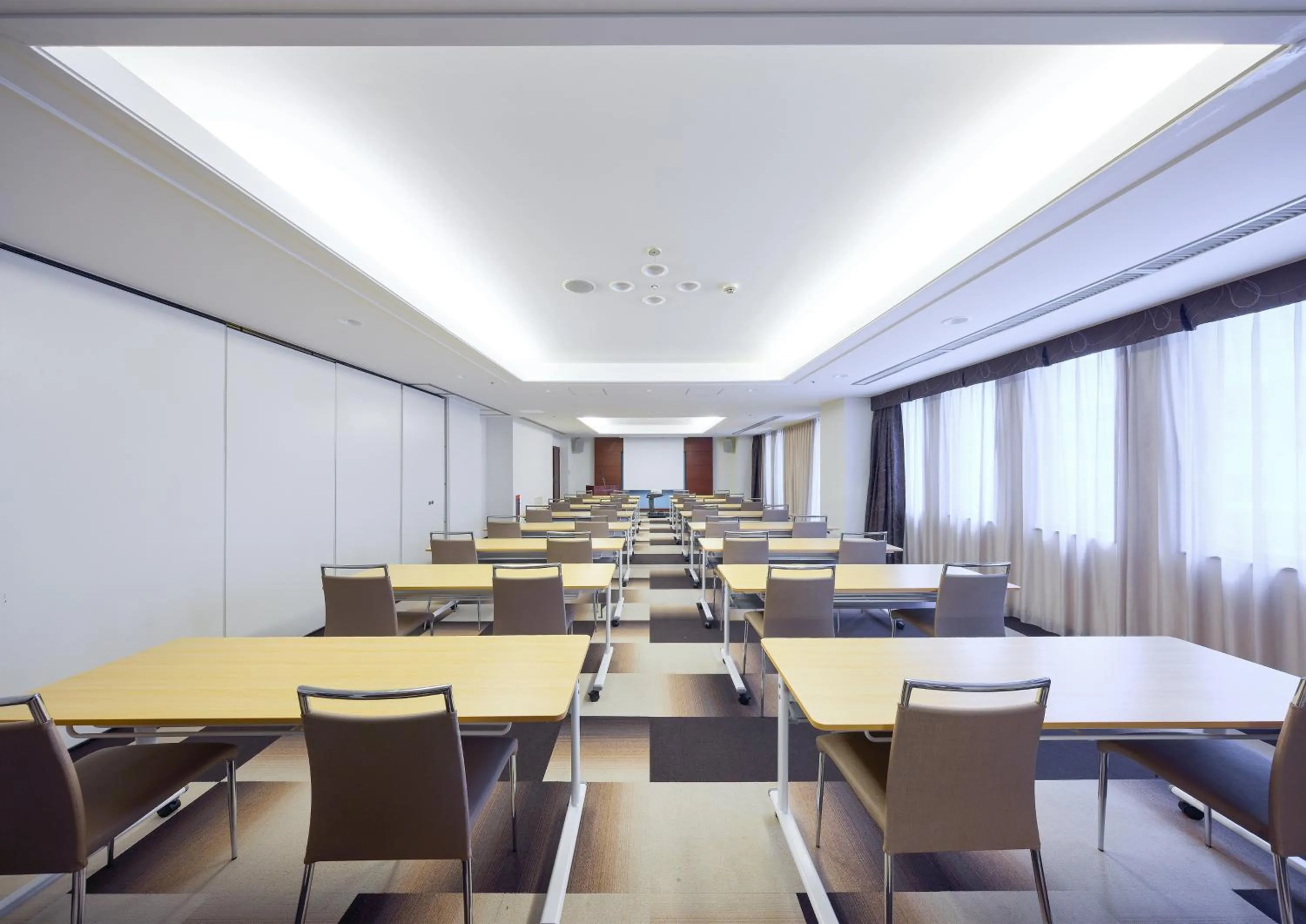 Meeting/conference room in Mercure Okinawa Naha