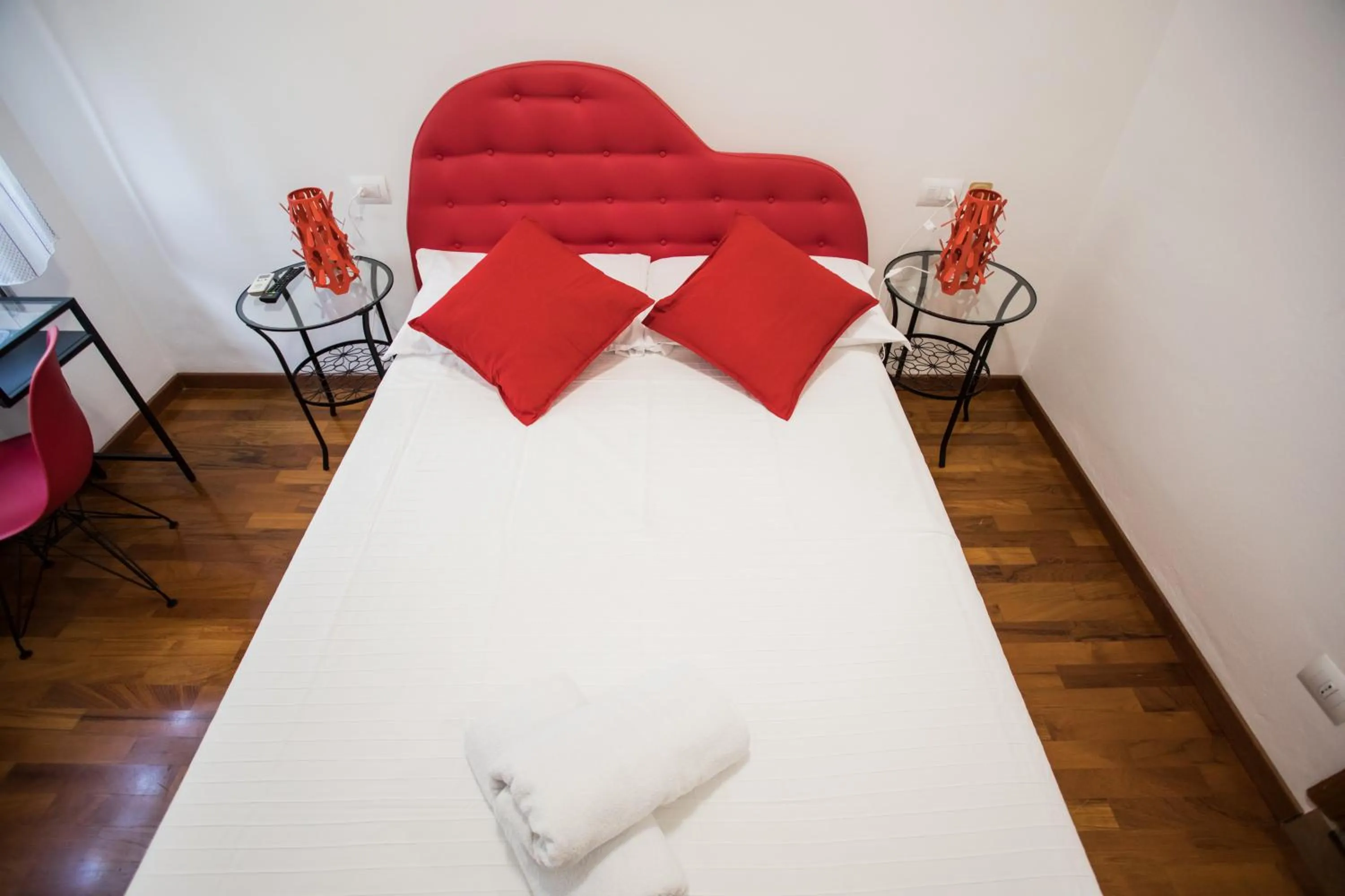 Bed in Affittacamere Le Camere di Porta San Felice - Self Check in