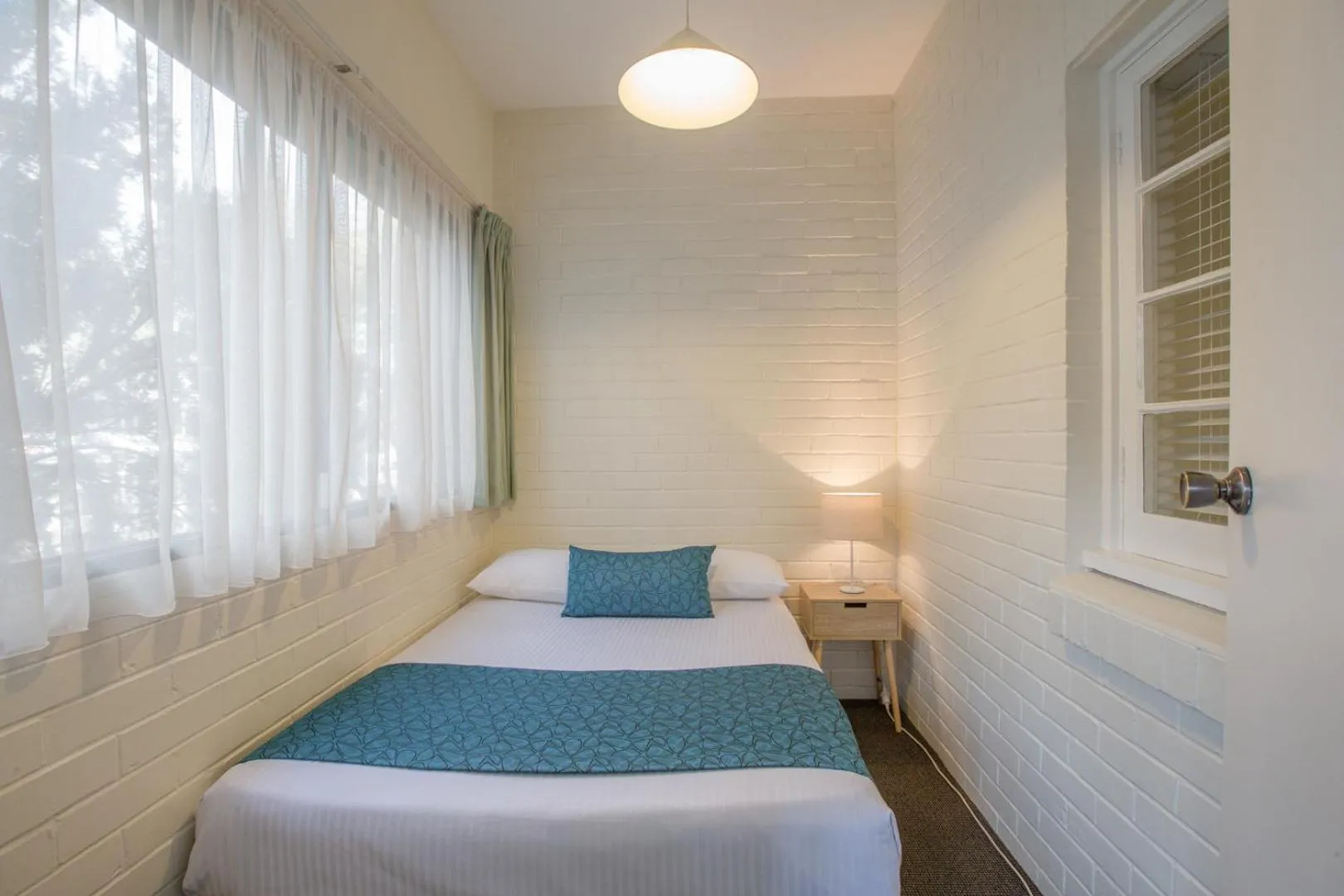 Bed in Greenways Apartments