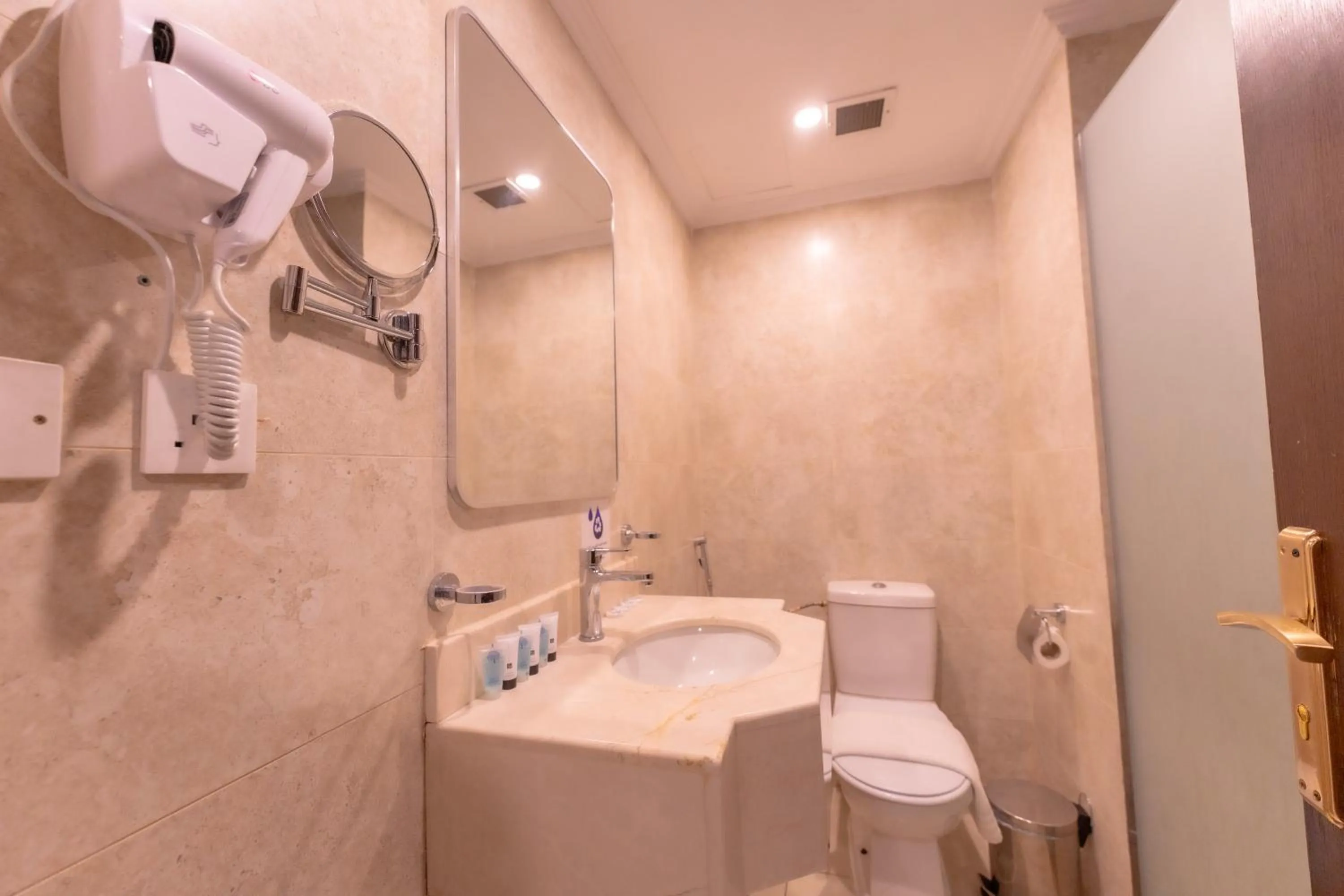 Hayah Al Salam Al Fadi Hotel