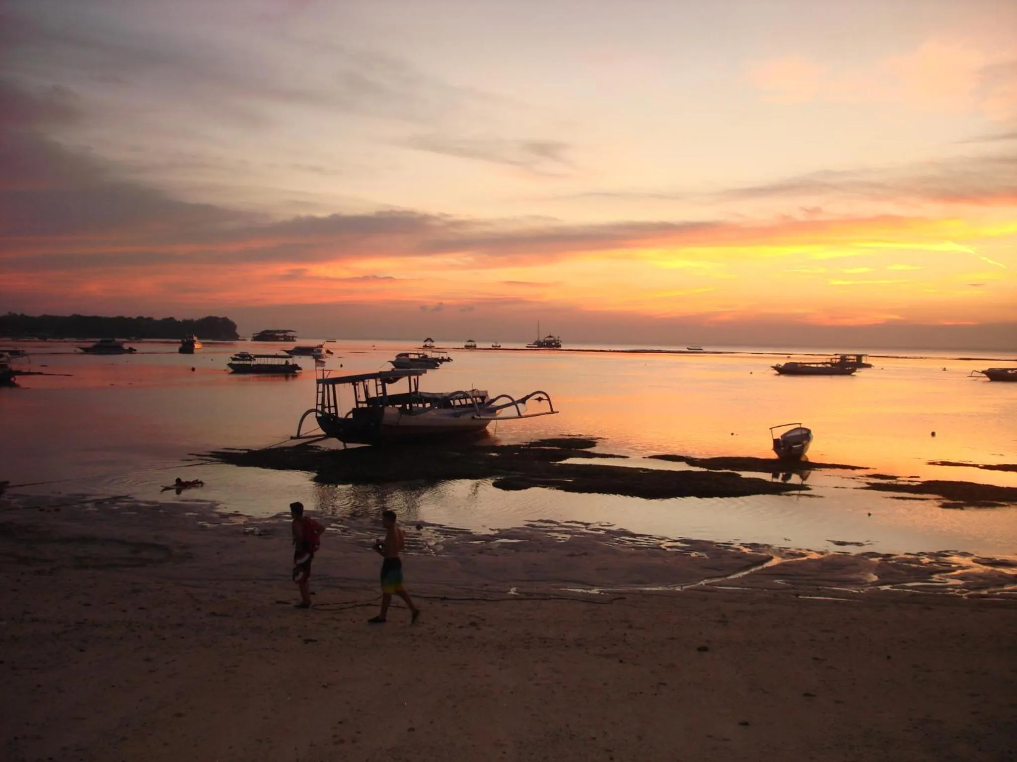 Beach in Nitya Home Stay Lembongan