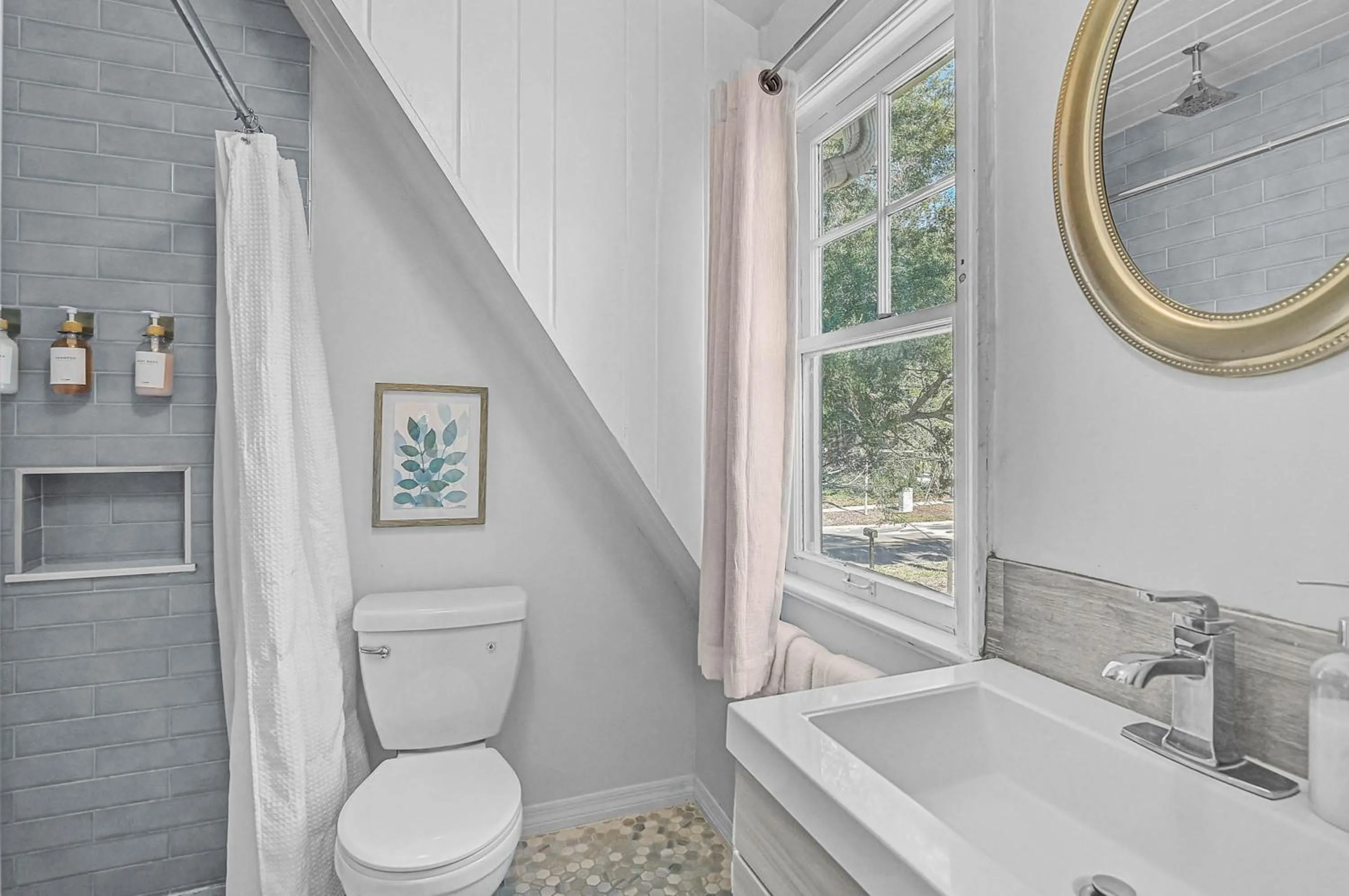 Toilet in The Reserve Retreat