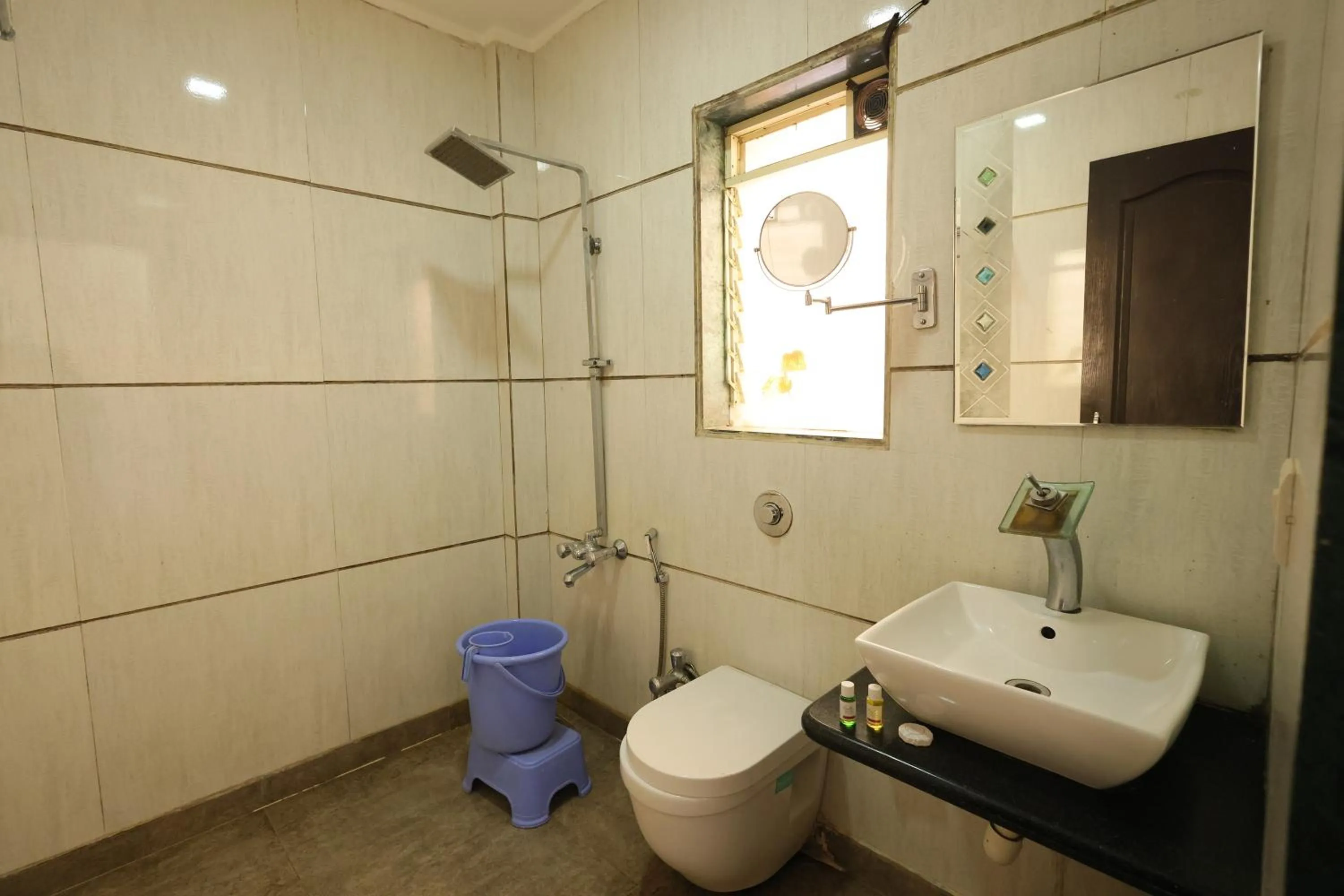 Toilet in Hotel King Garden