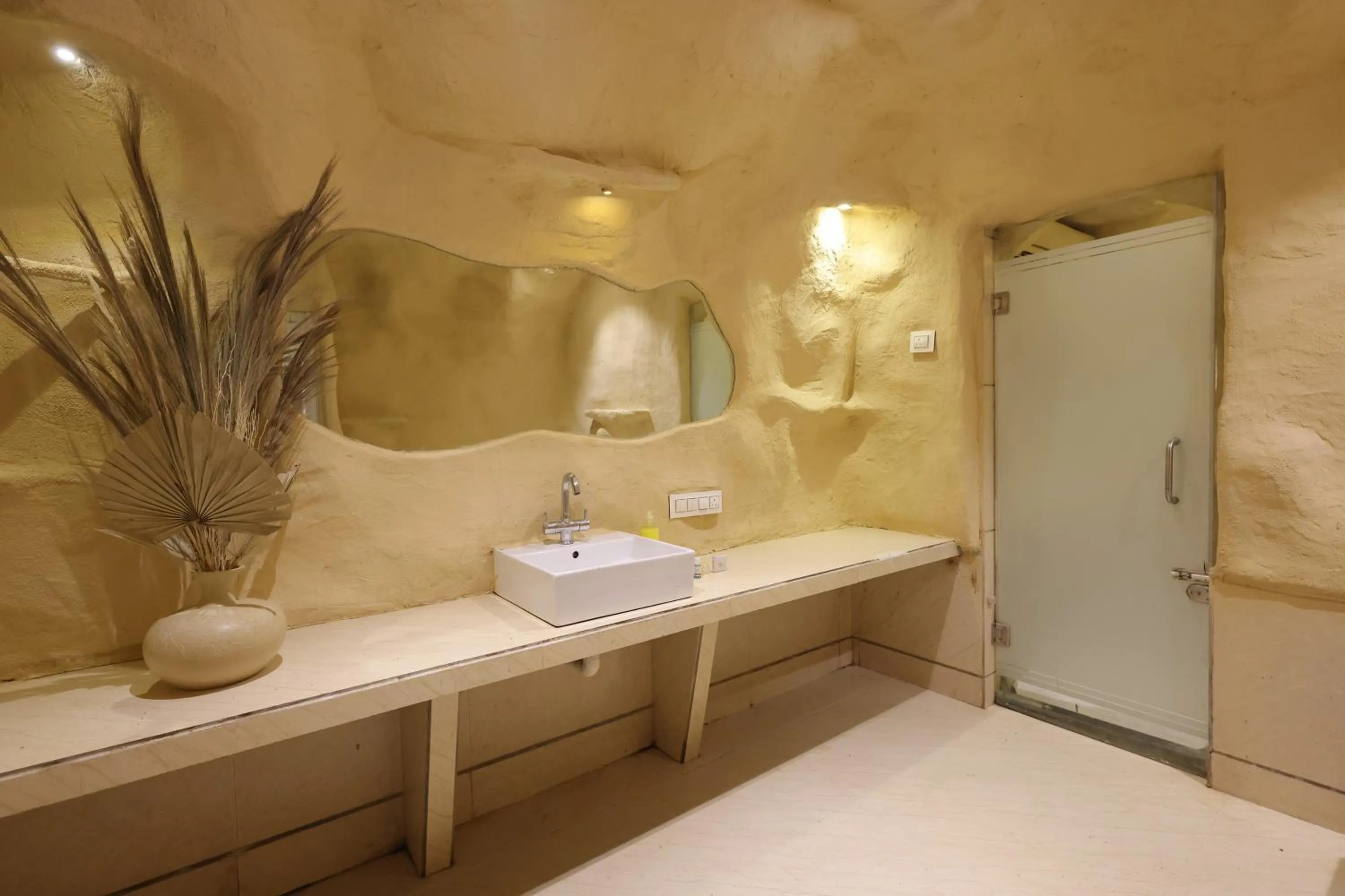 Bathroom in Hotel King Garden