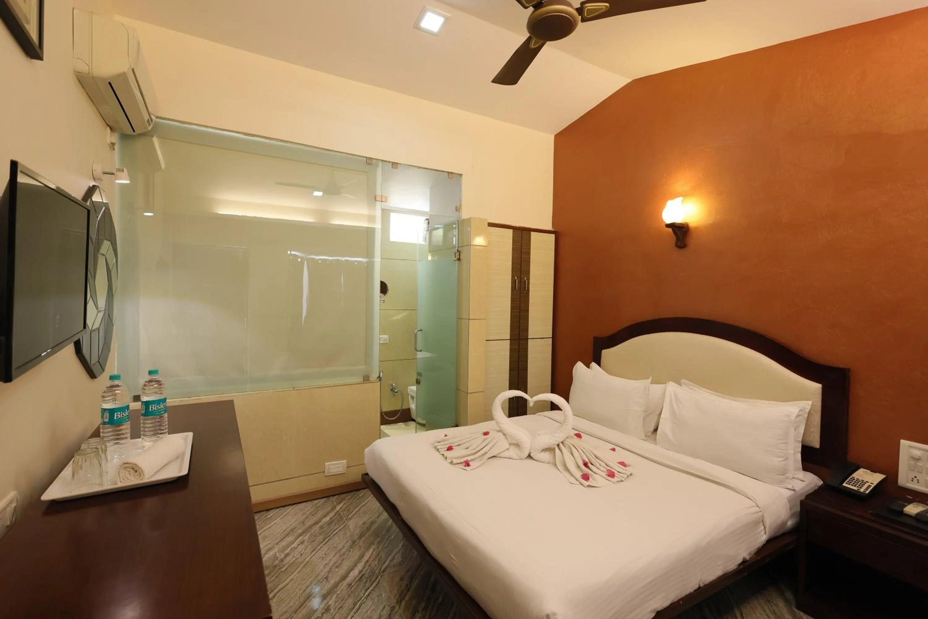 Bed in Hotel King Garden