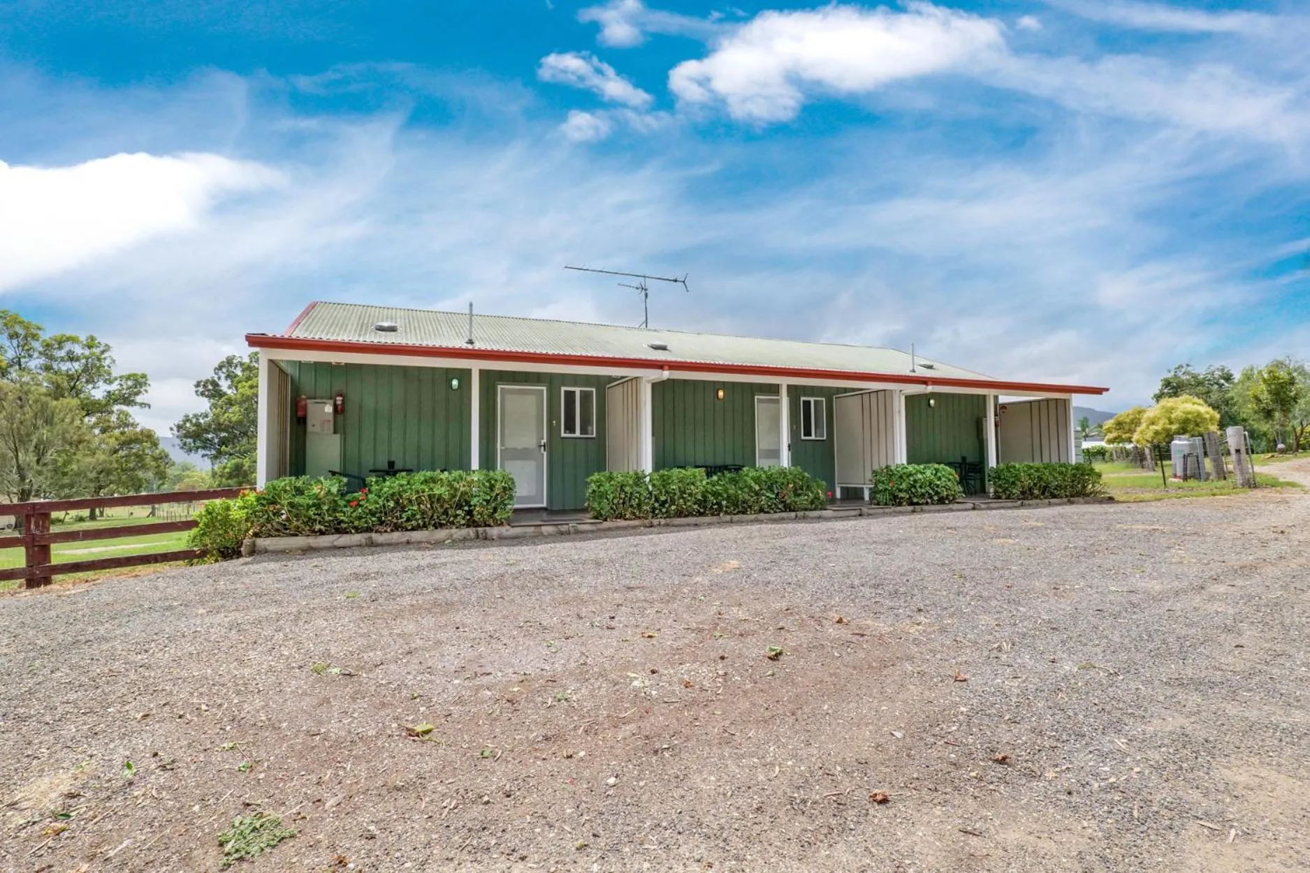 Starline Alpacas Farmstay Resort