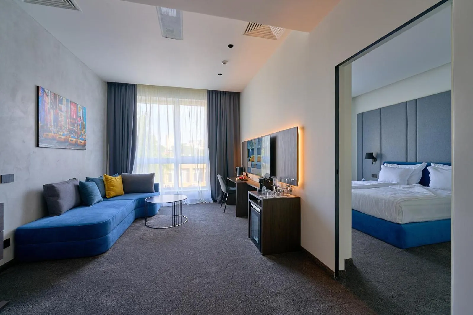 Bed in Adella Boutique Hotel - Free Secured Parking