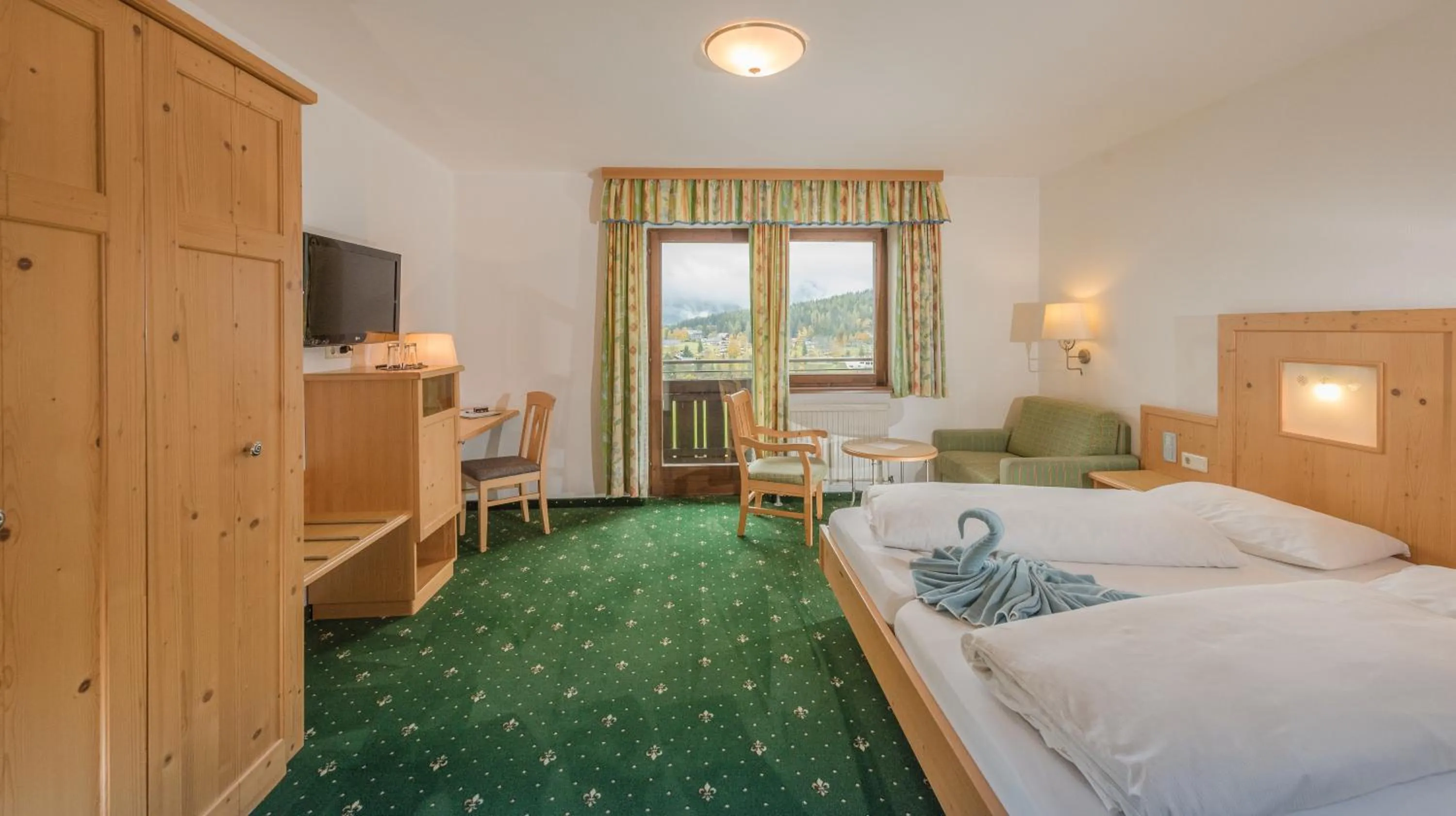 Photo of the whole room, Bed in Hotel Berghof