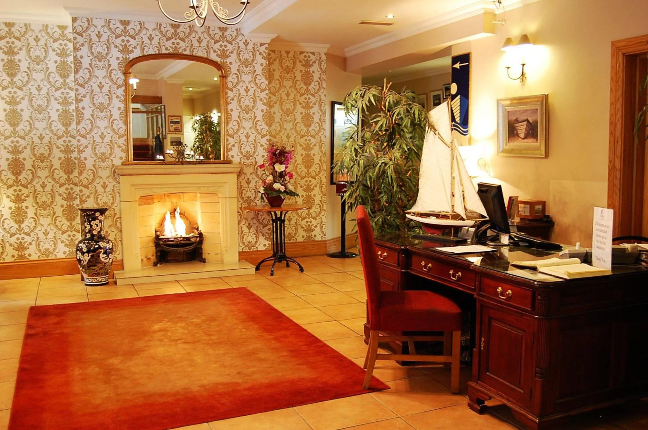 Lounge or bar in WatersEdge Hotel