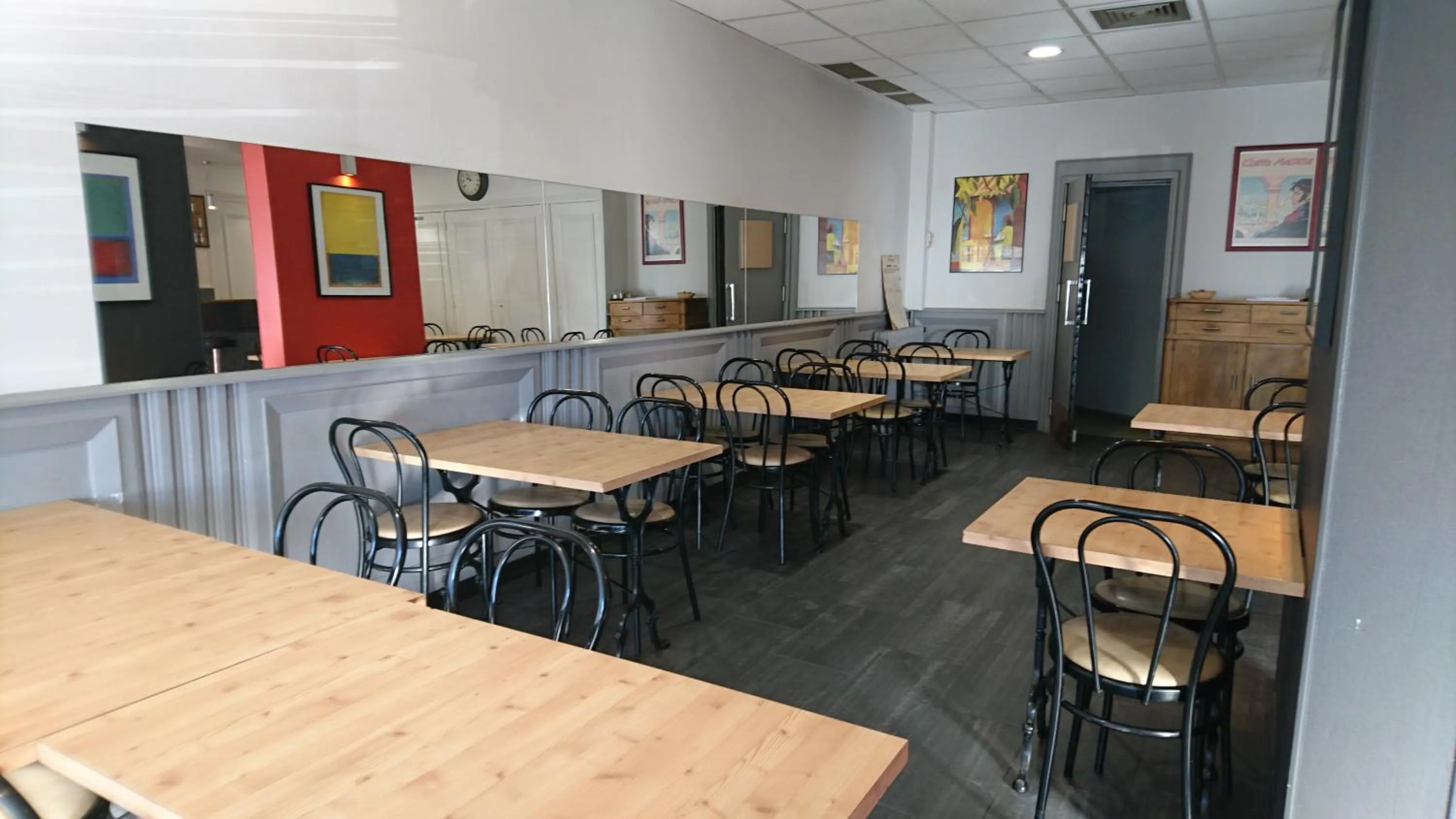 Restaurant/places to eat in Hôtel de France