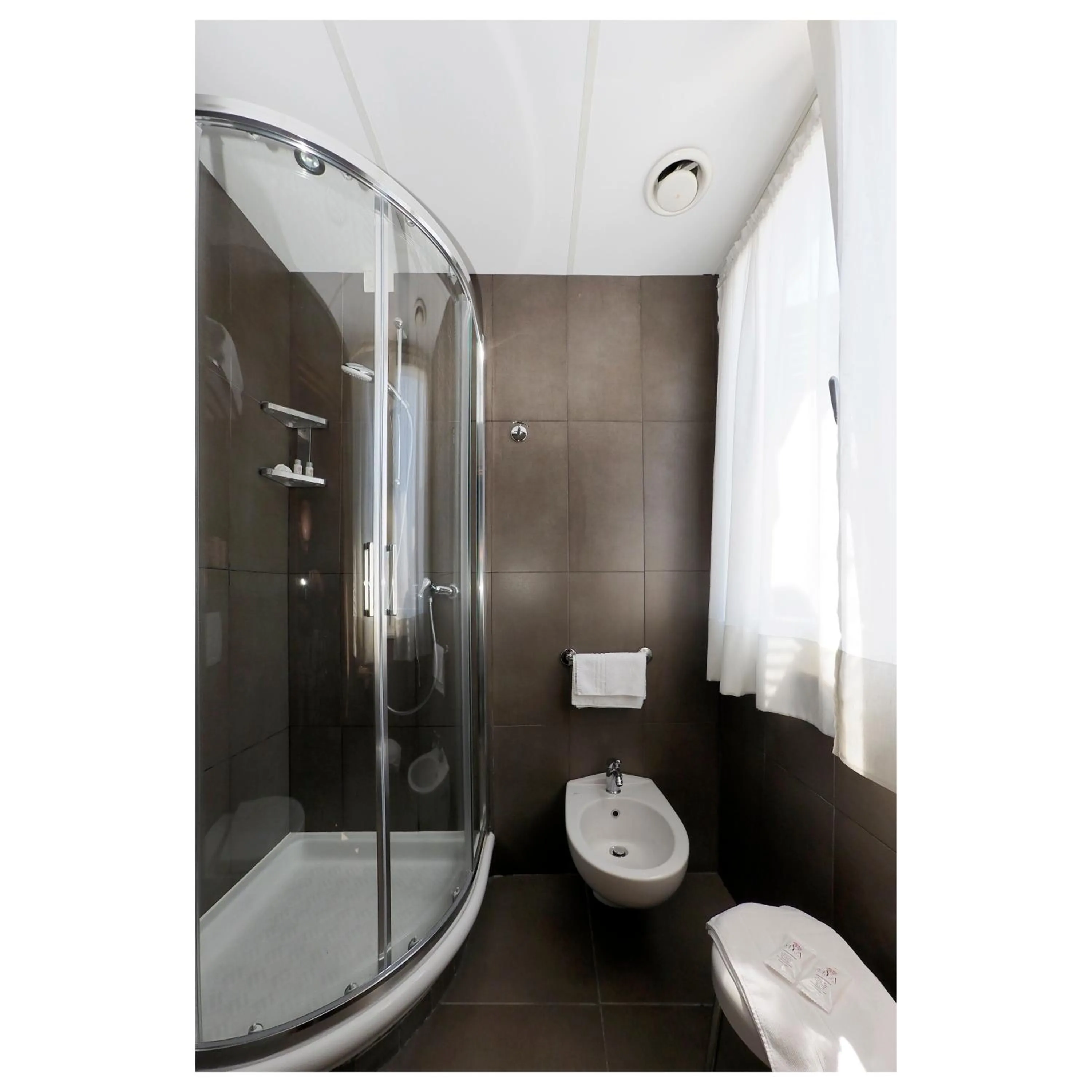 Shower in Hotel Margherita