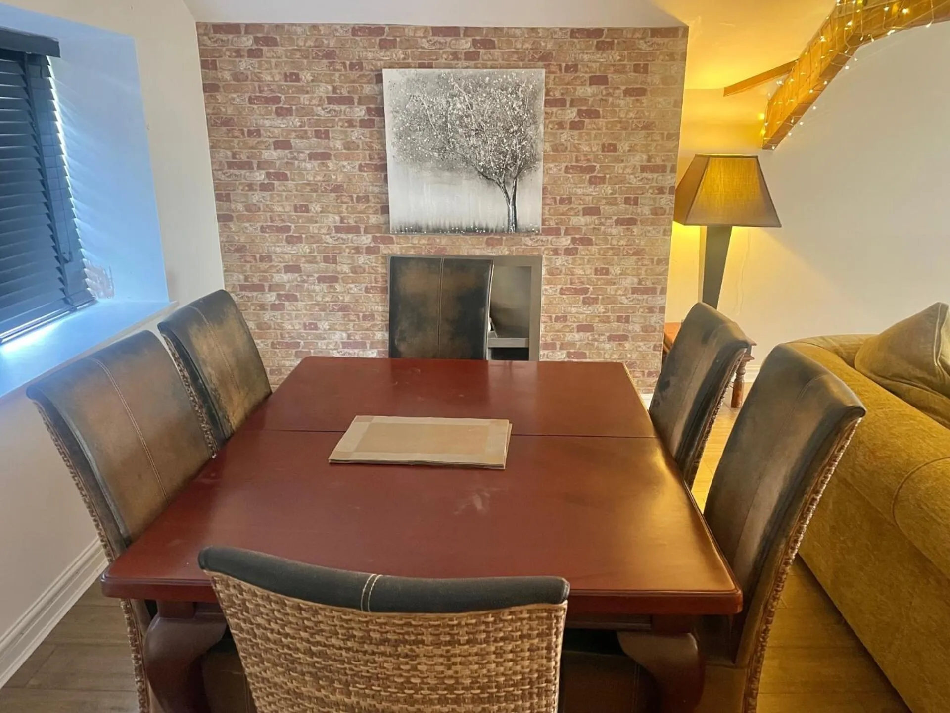 Dining area in Beach House 3 Bed Penthouse Apartment