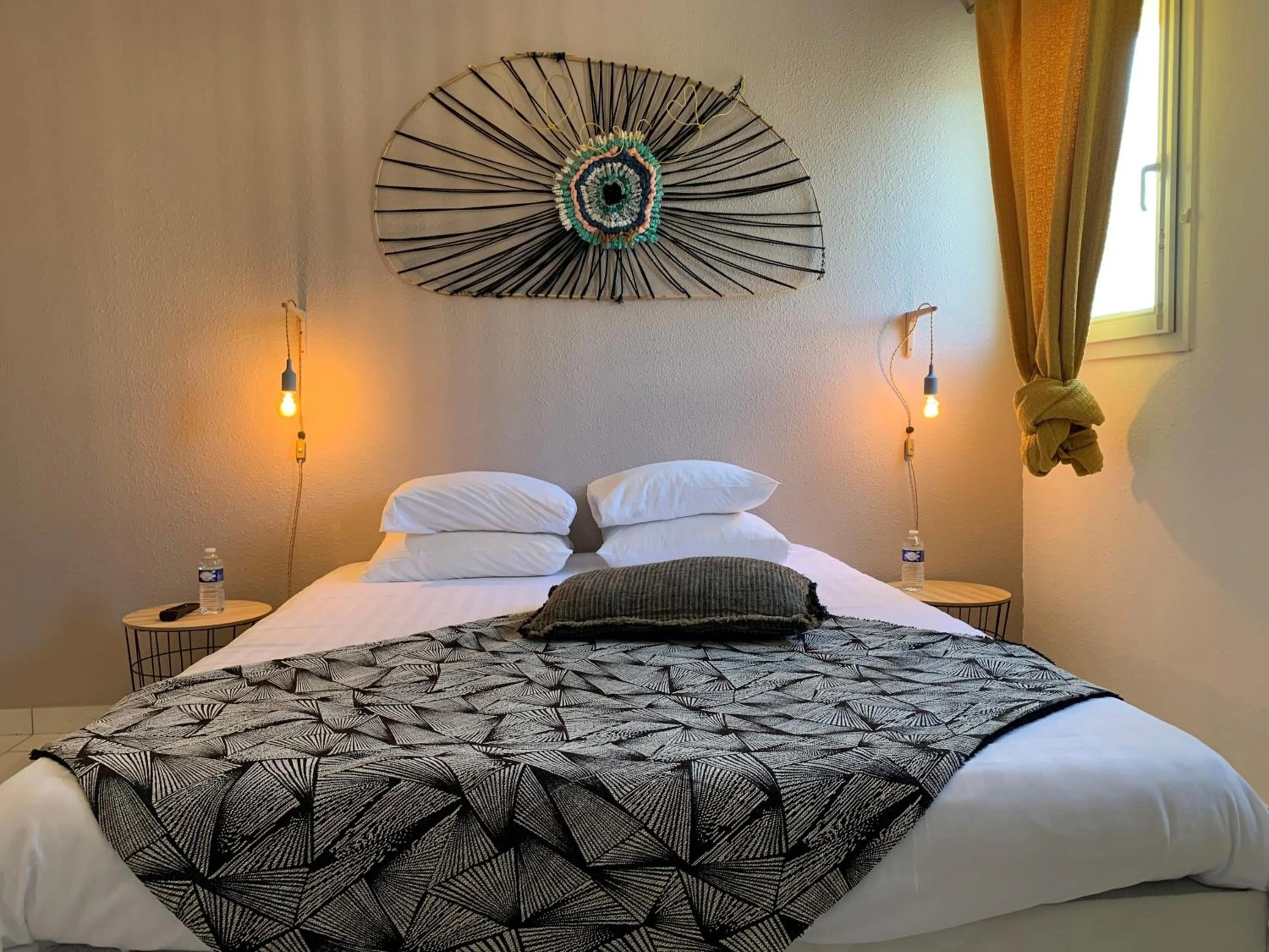 Bed in Hôtel Heod - Binic - Saint-Quay-Portrieux