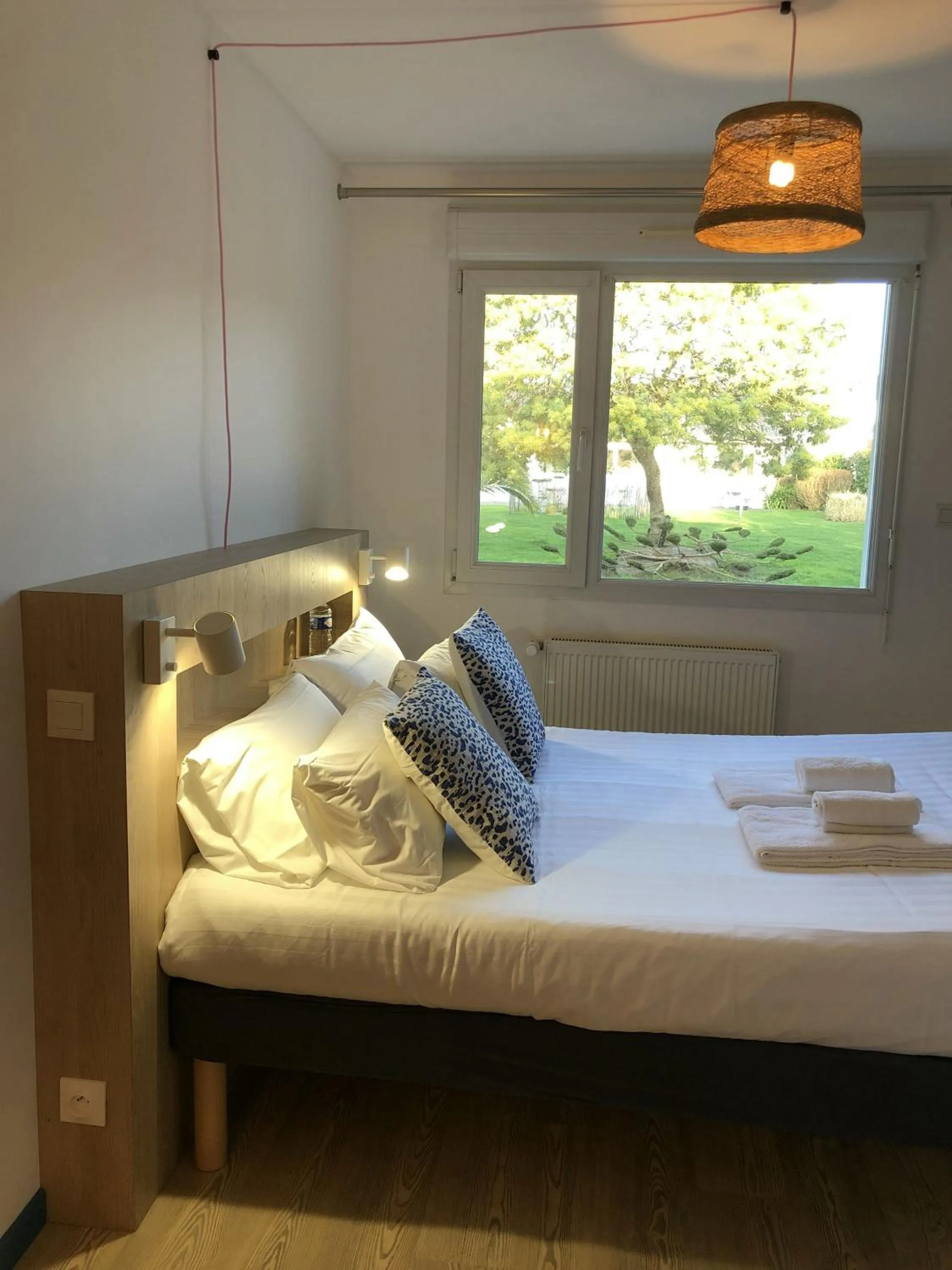 Bed in Hôtel Heod - Binic - Saint-Quay-Portrieux