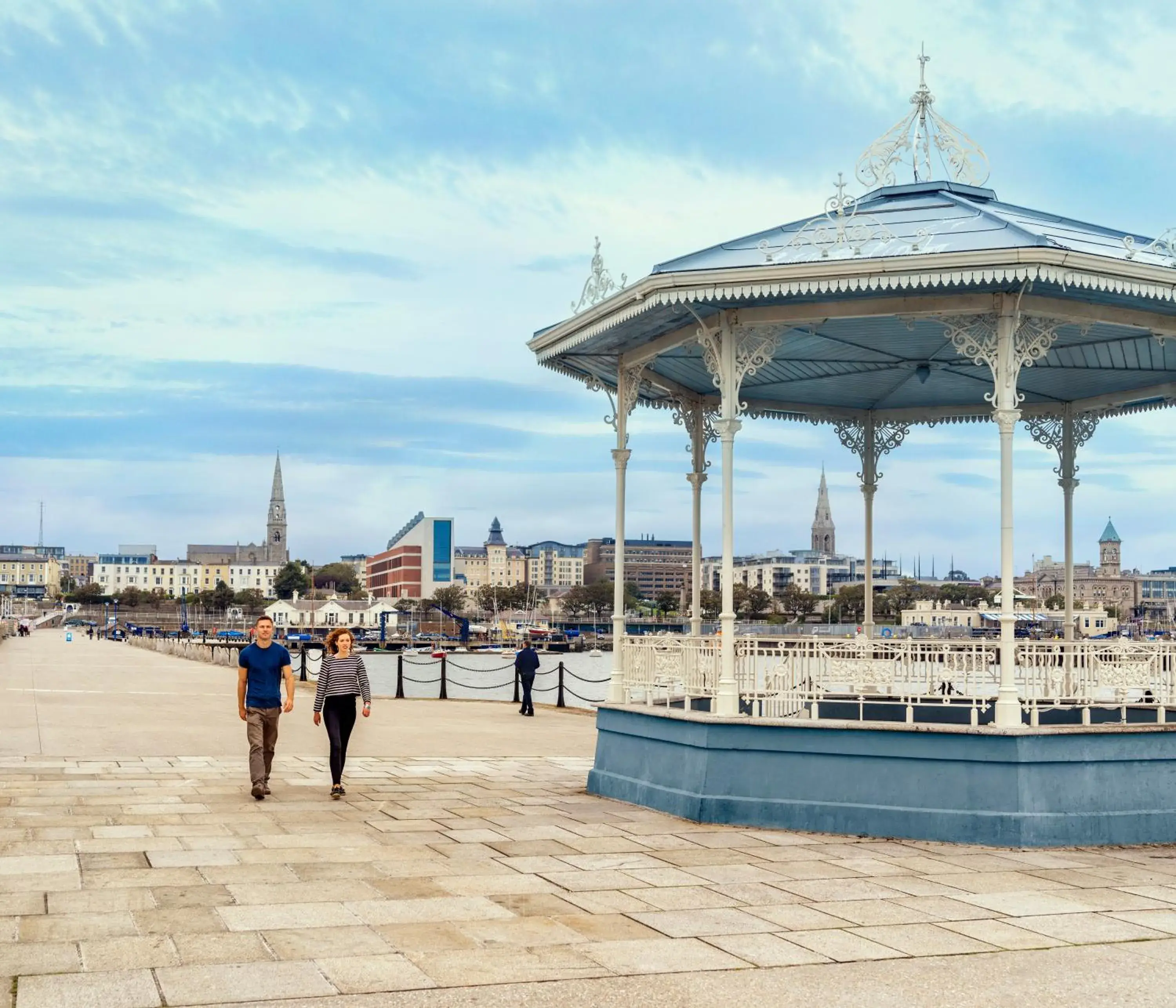 Executive King Room in Royal Marine Hotel Executive King Room in Royal Marine Hotel