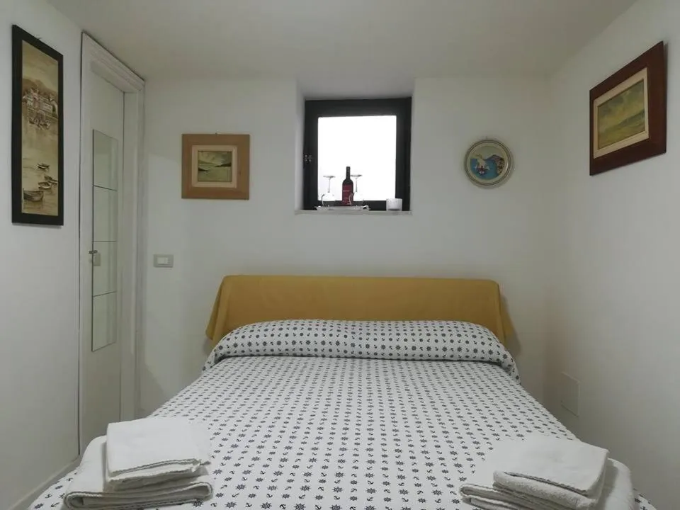 Bed in VILLA ISCLA maison d'hôtes