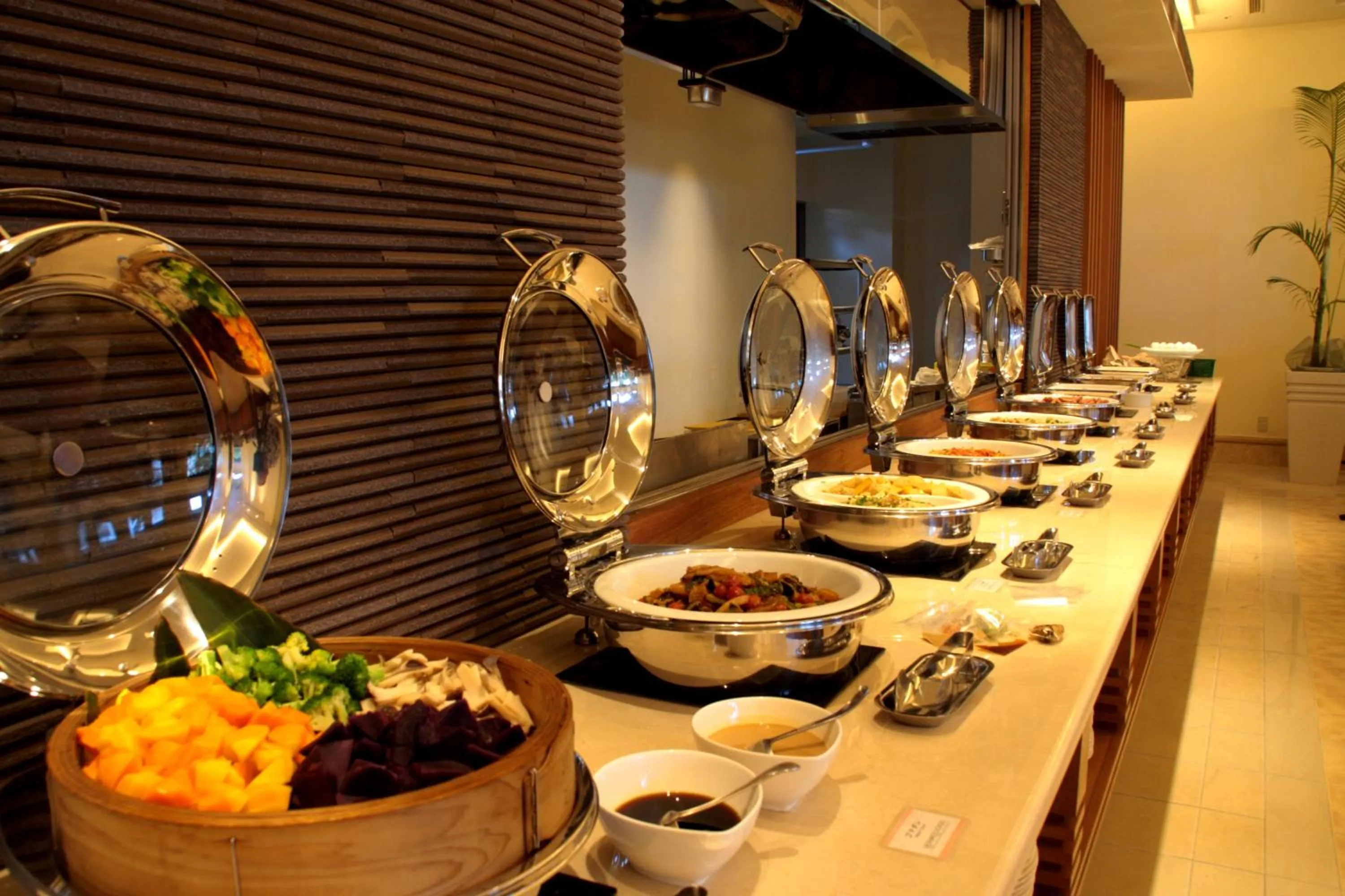 Food and drinks in Hotel Mahaina Wellness Resorts Okinawa