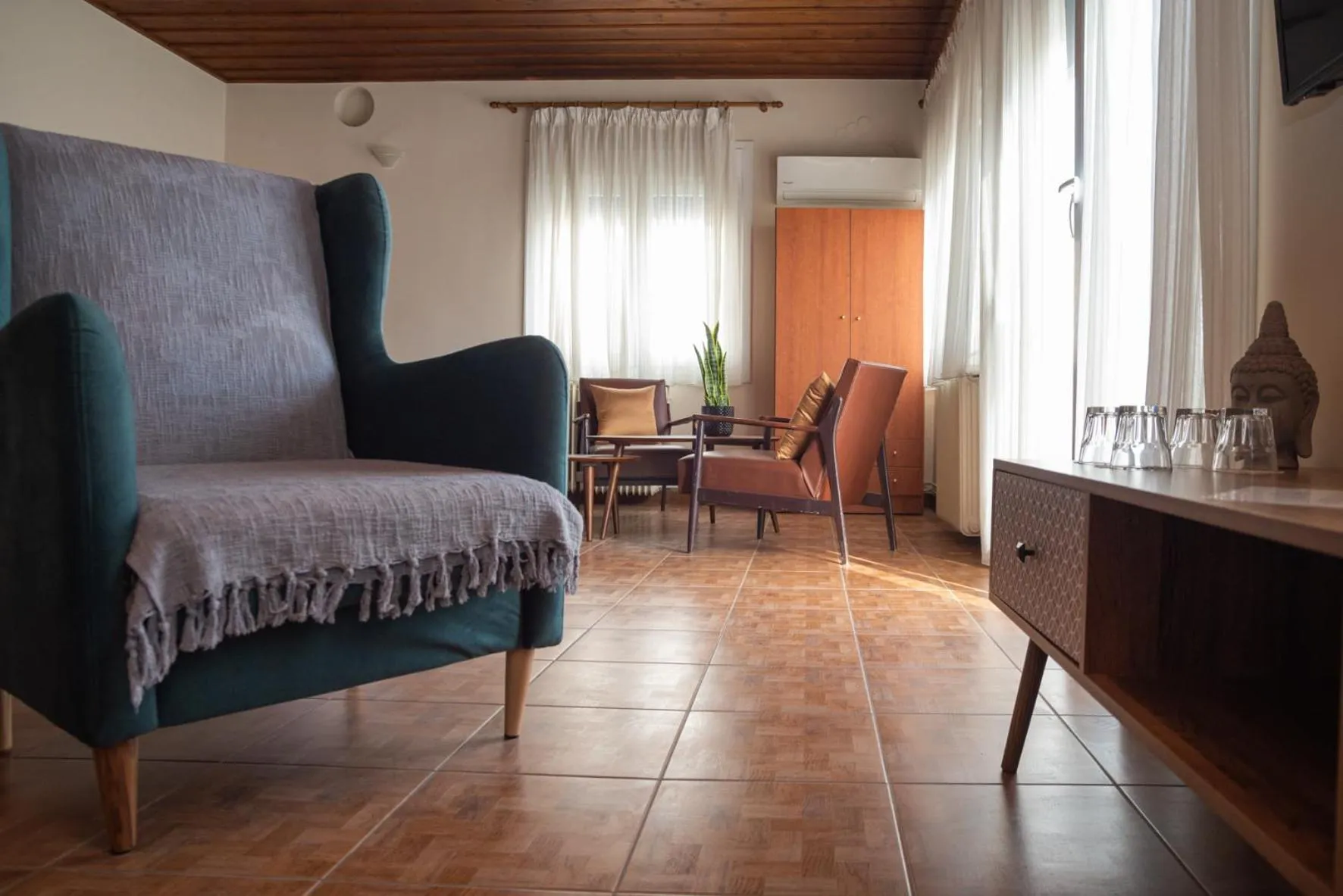 Seating area in Hôtel Argo