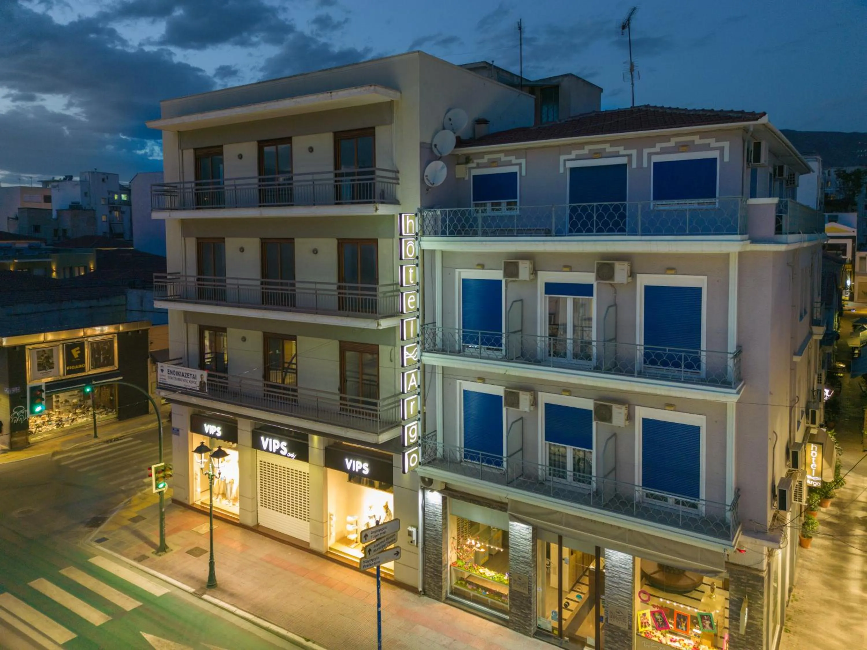 Property building in Hôtel Argo