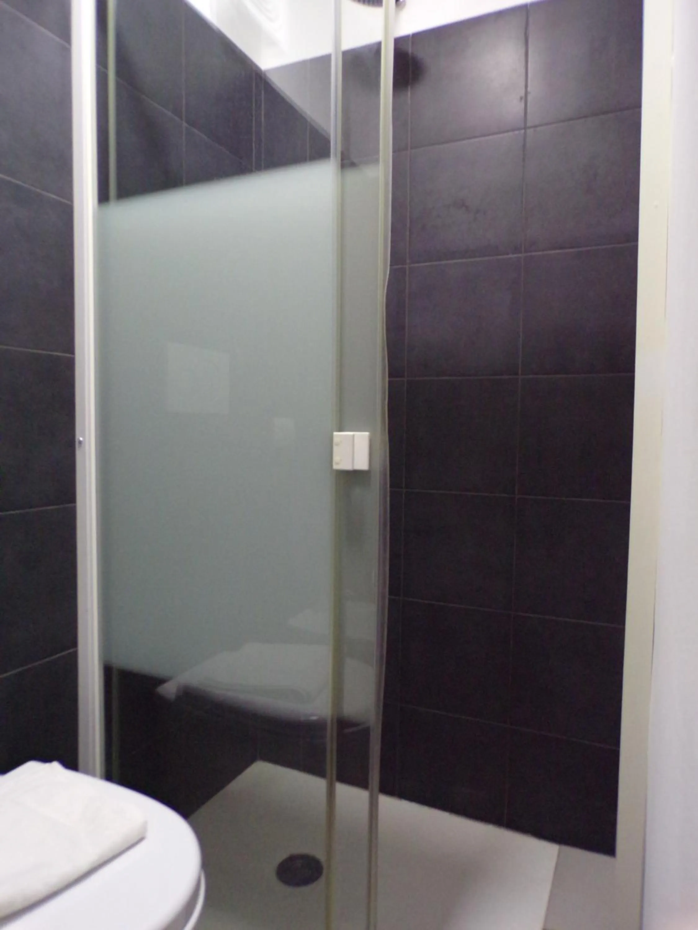 Bathroom in Hotel Nord Est