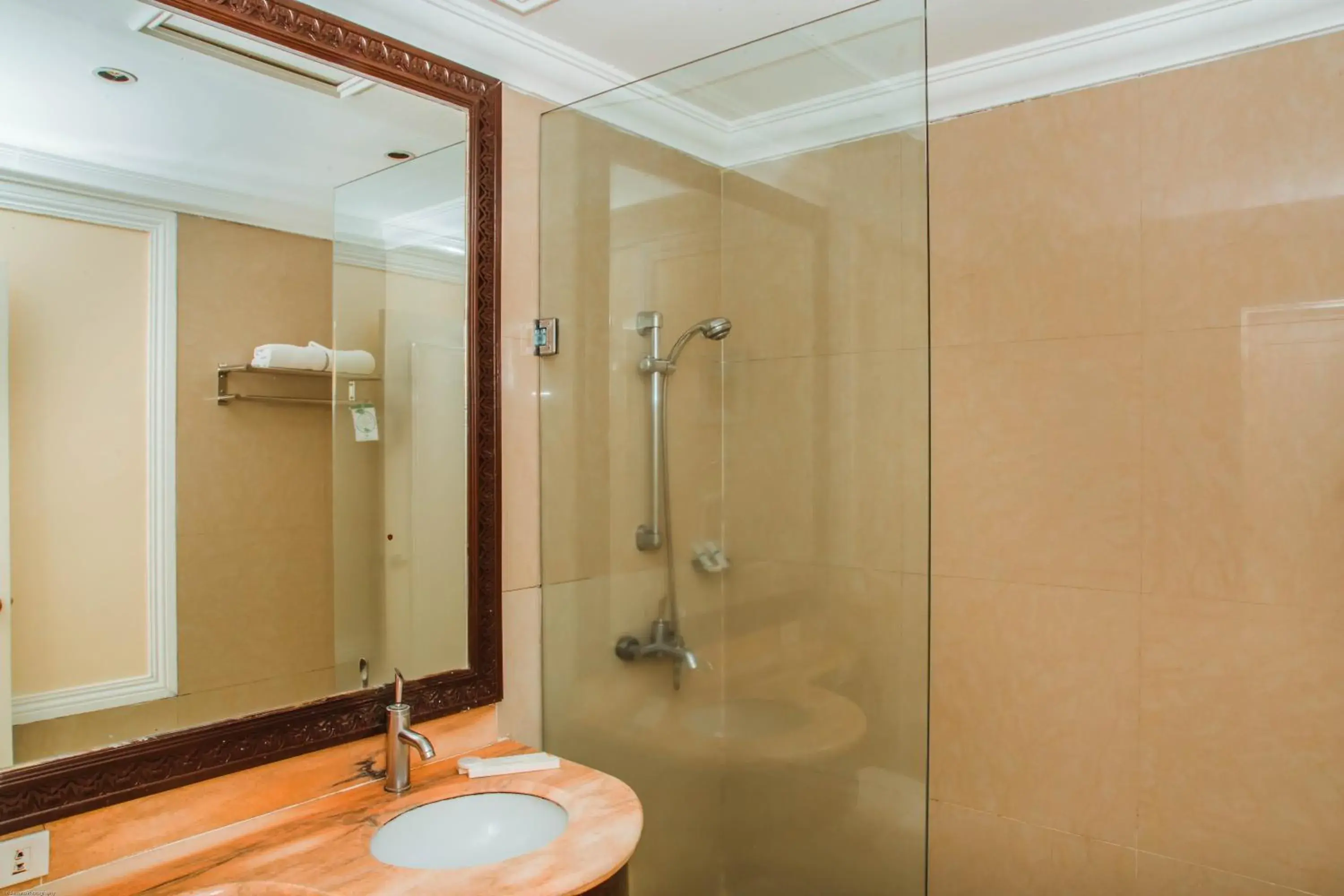 Premier Double or Twin Room in Viewpark Hotel Tagaytay Premier Double or Twin Room in Viewpark Hotel Tagaytay