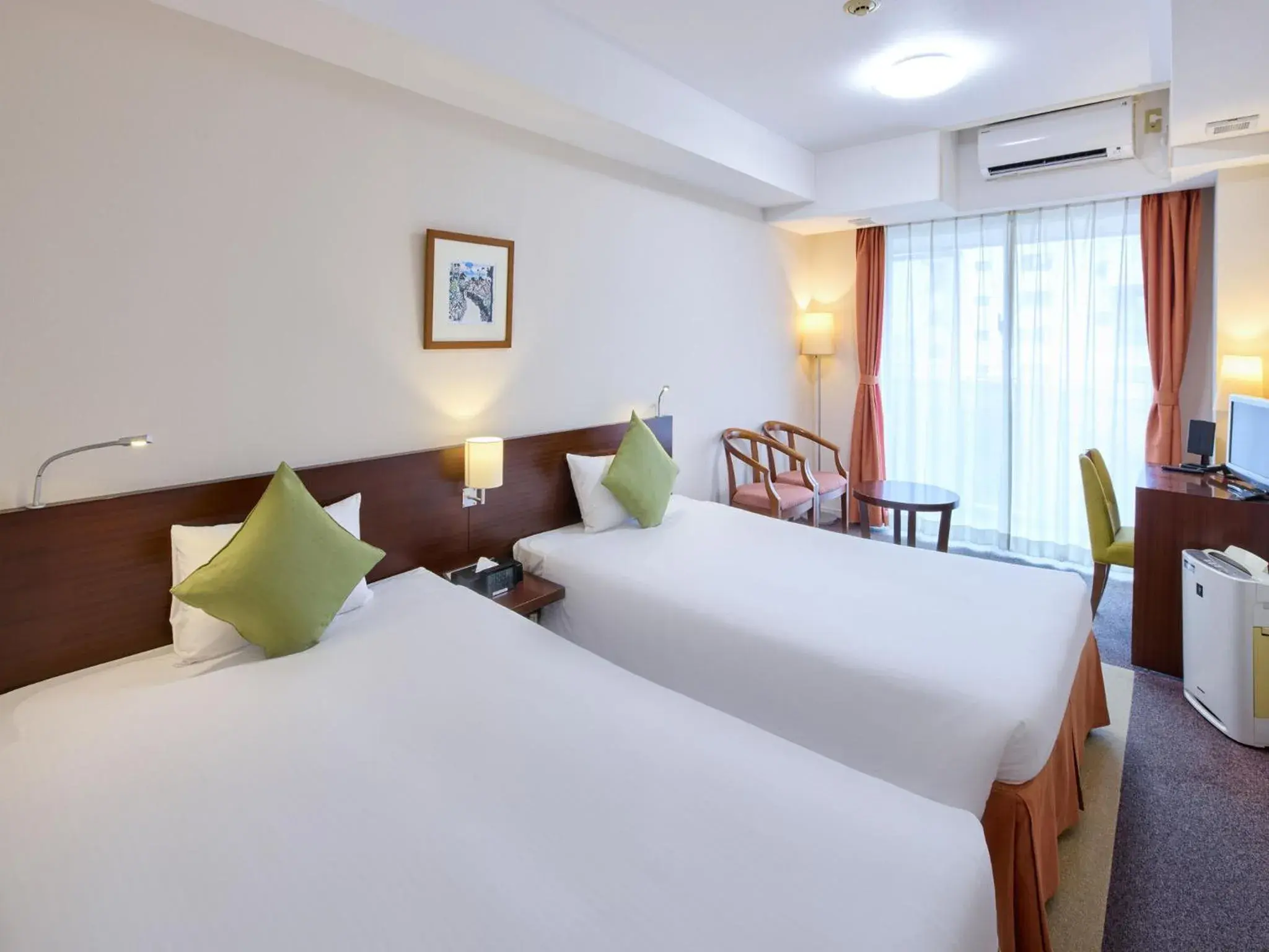 Standard Twin - Non-Smoking in Hotel Yugaf Inn Okinawa Standard Twin - Non-Smoking in Hotel Yugaf Inn Okinawa