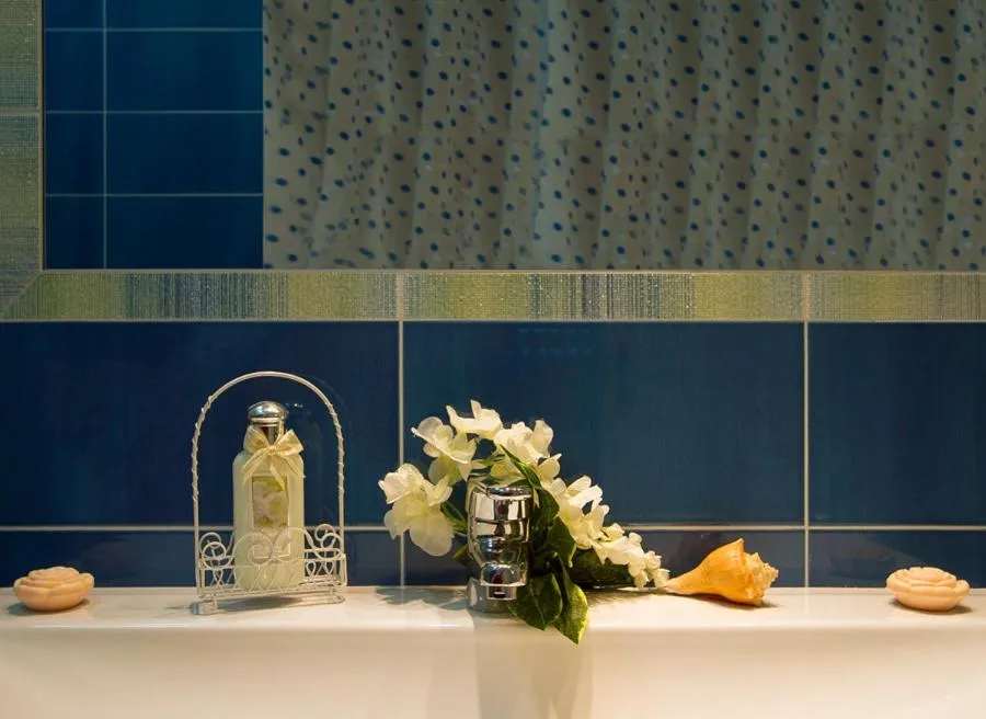 Bathroom in Hotel La Maestra