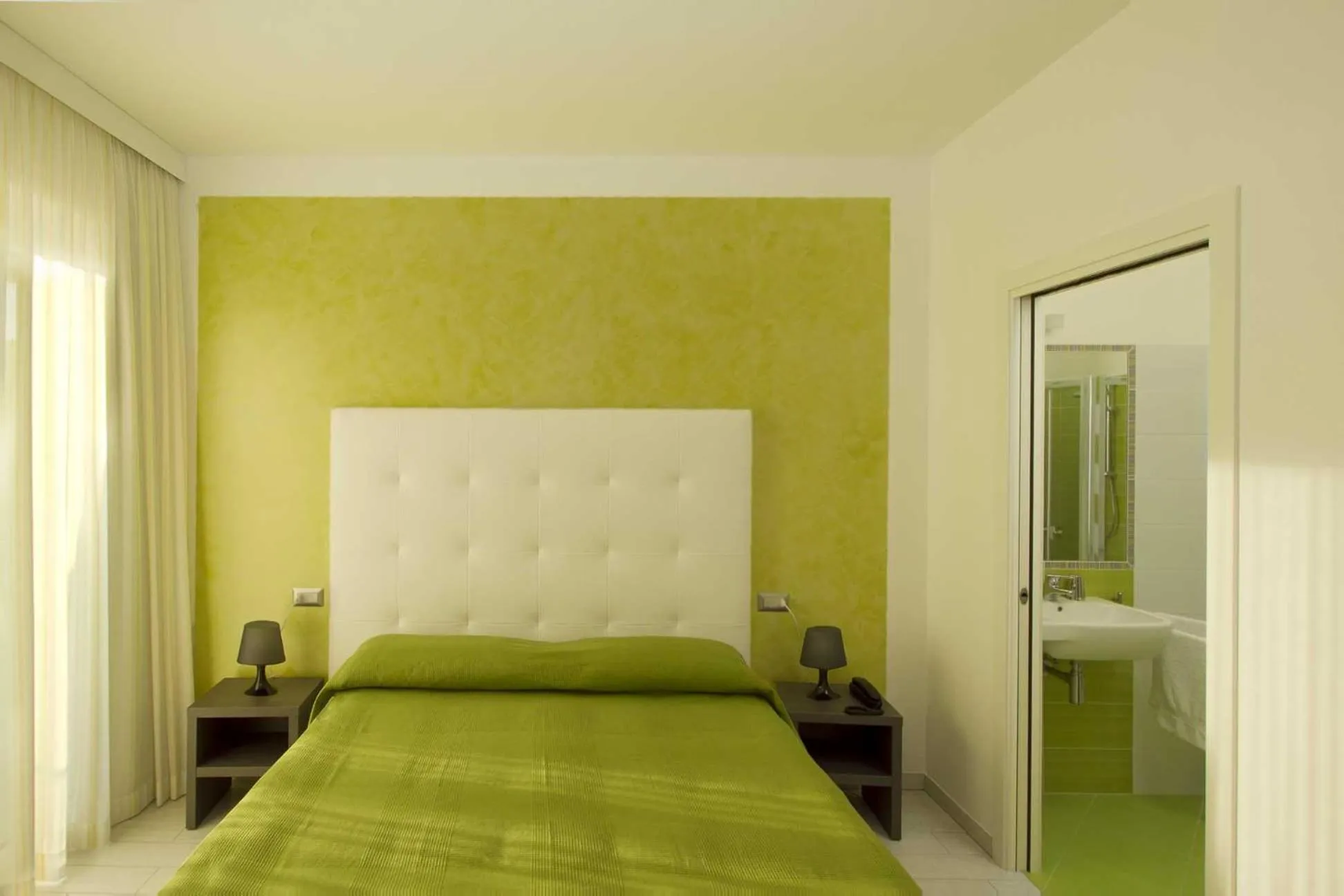 Bed in Hotel La Maestra