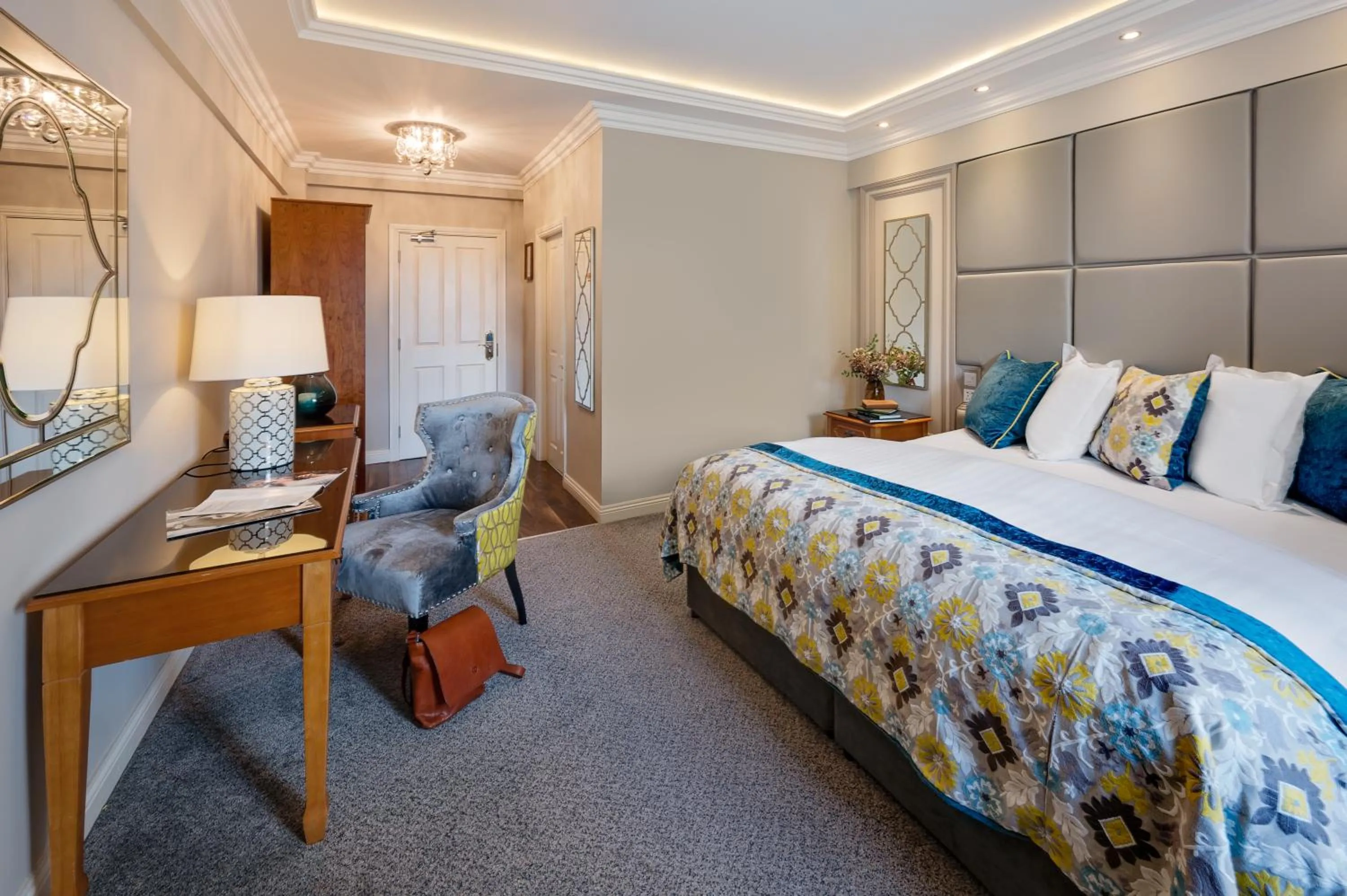 Bedroom, Bed in Cork's Vienna Woods Hotel & Villas