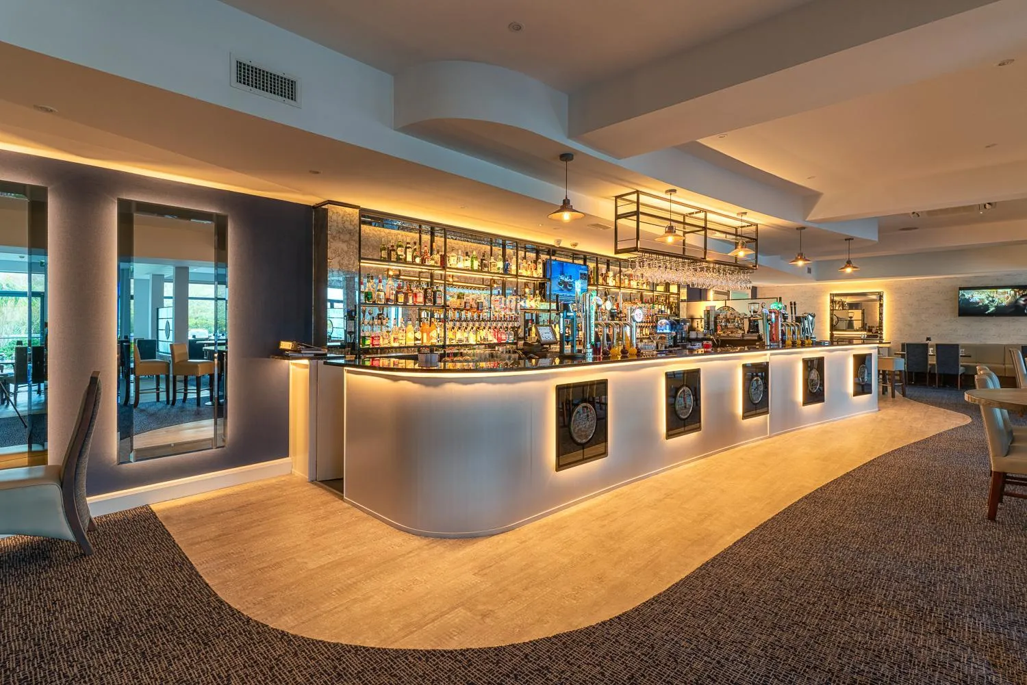 Restaurant/places to eat in Kiltimagh Park Hotel