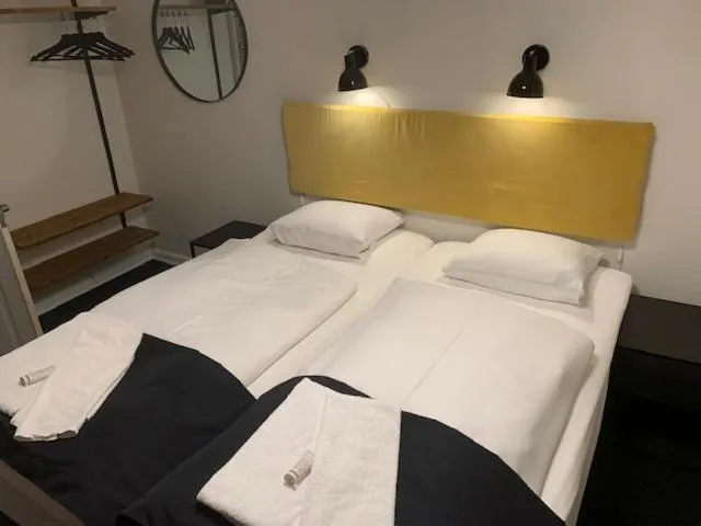Bed in Diagonalkroen