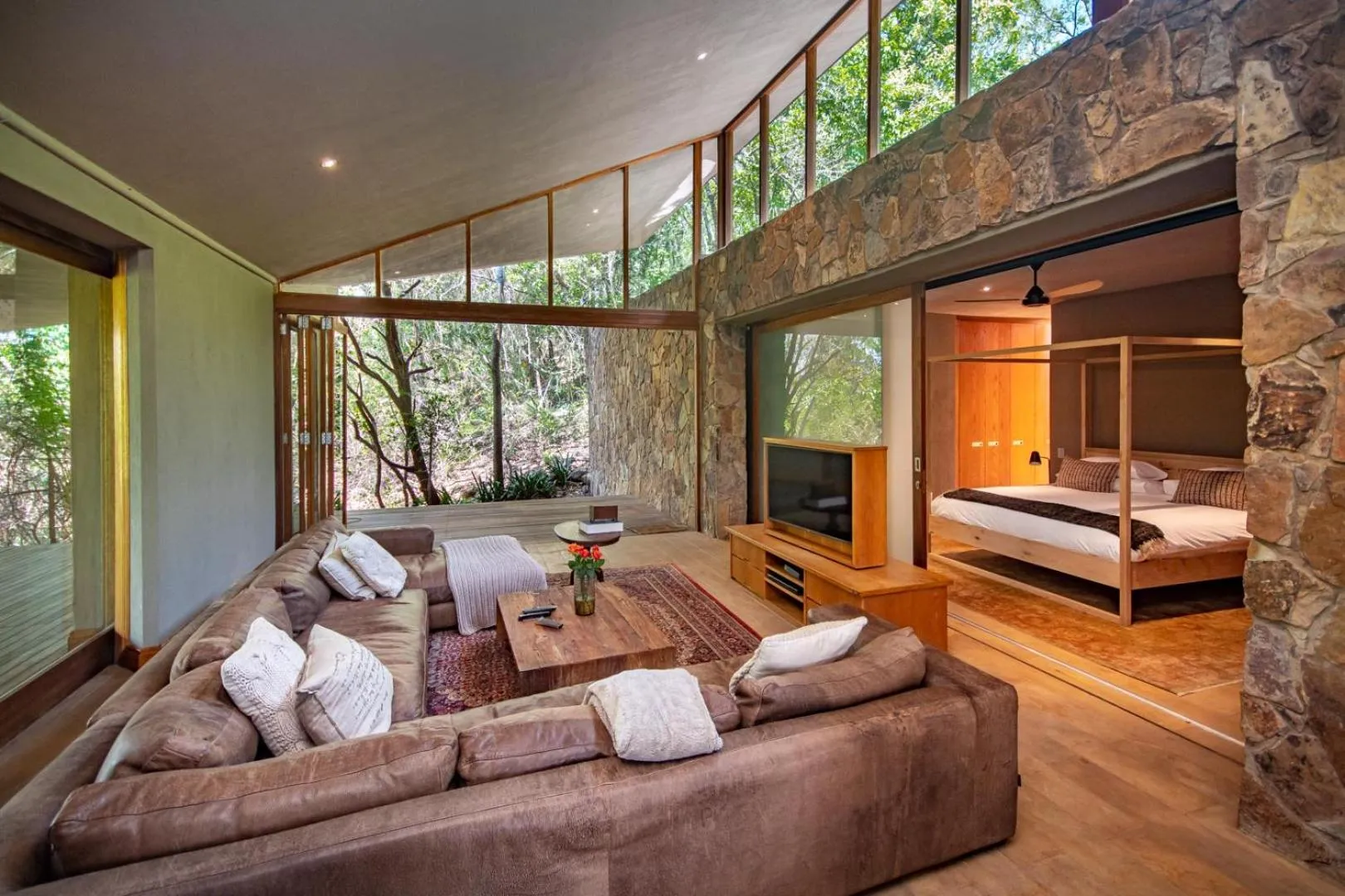 Living room, Bed in Summerfields Rose Retreat and Spa