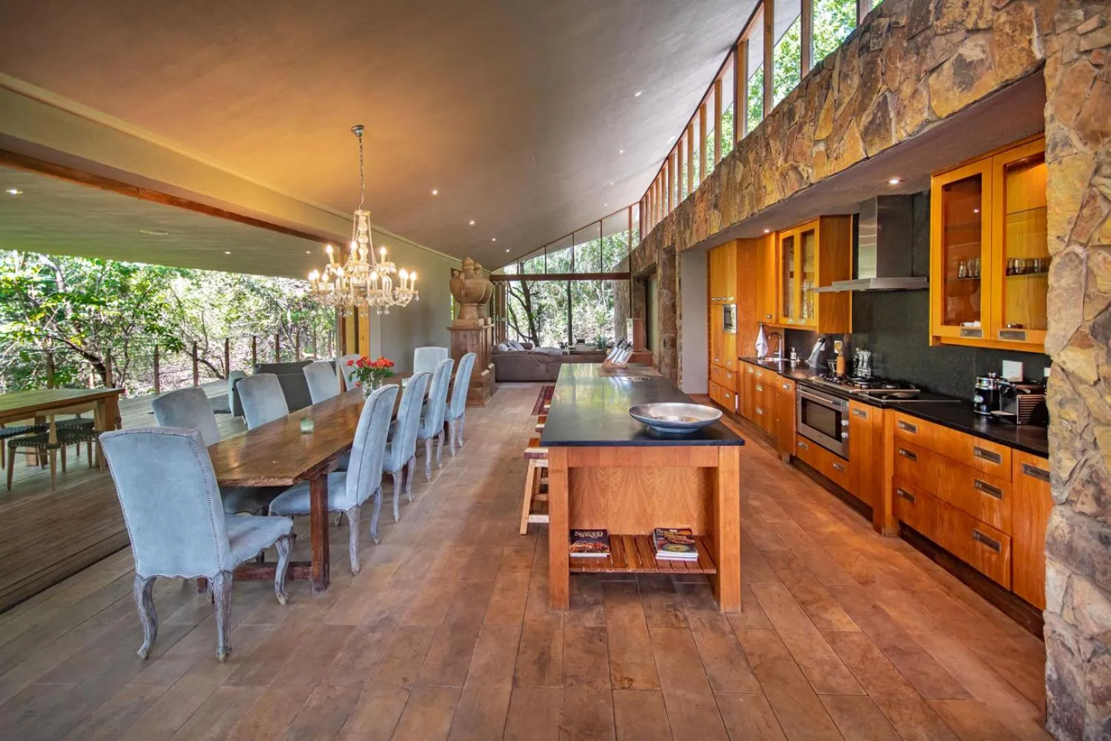 Dining area in Summerfields Rose Retreat and Spa