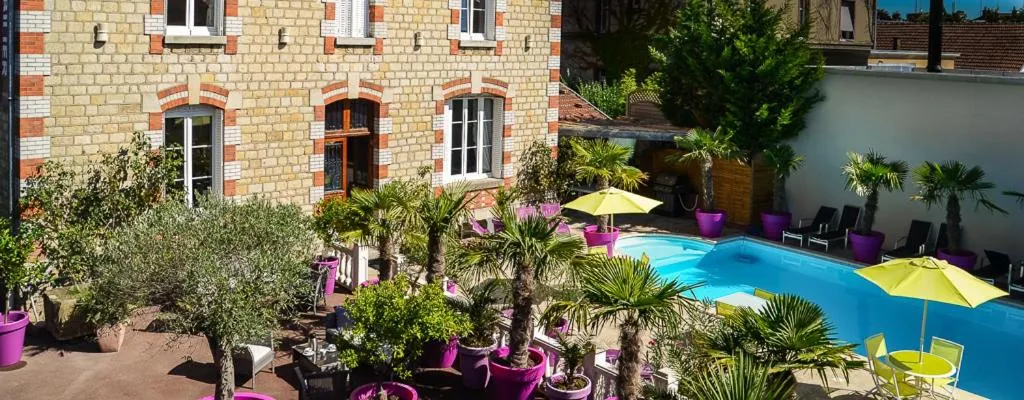 Property building in Manoir François 1er