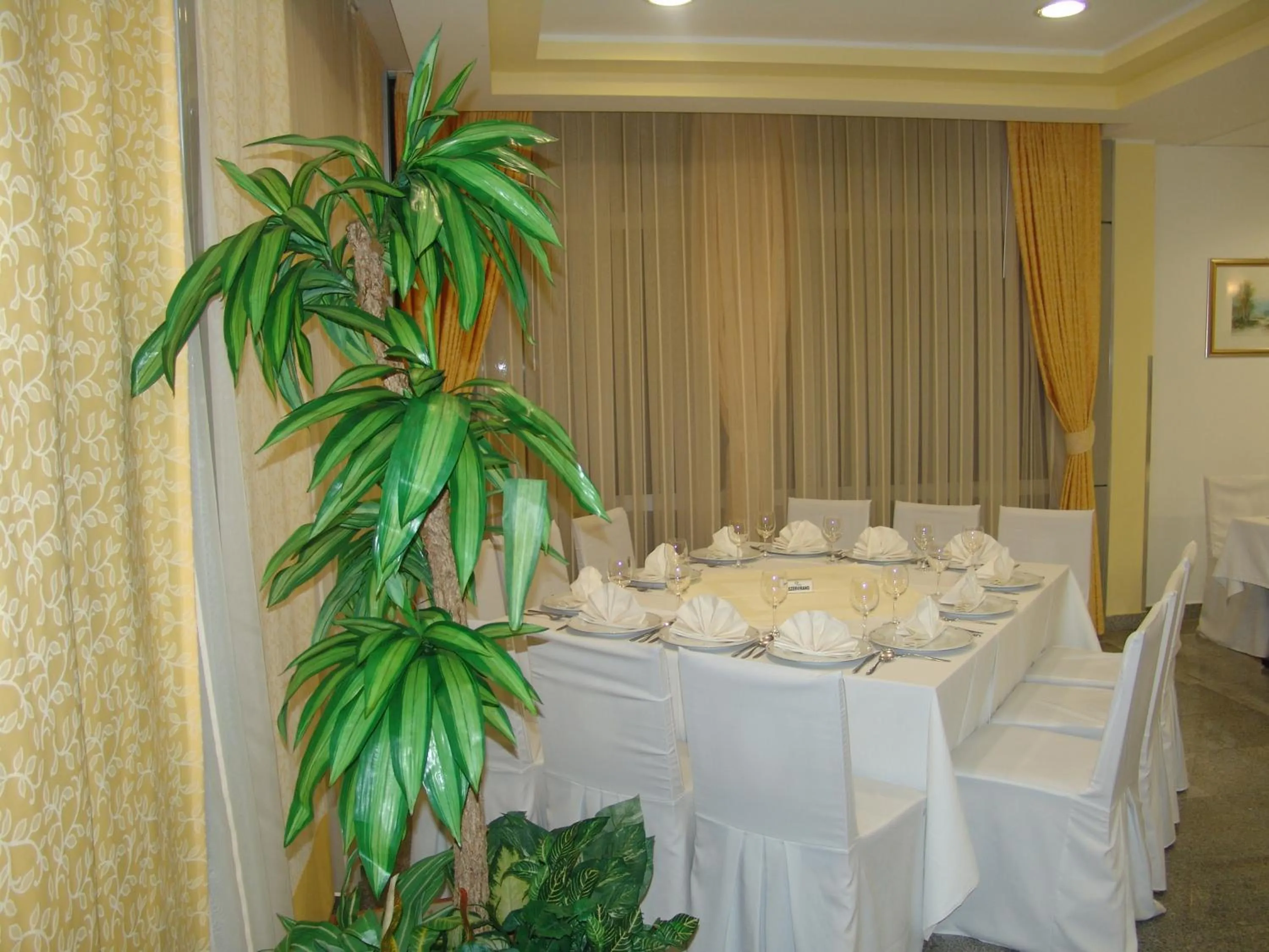 Restaurant/places to eat in Hotel Zovko