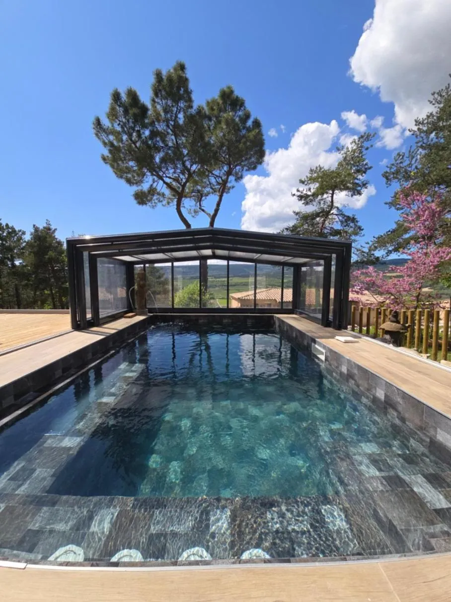 Hot Tub in Domaine du Val de Sault