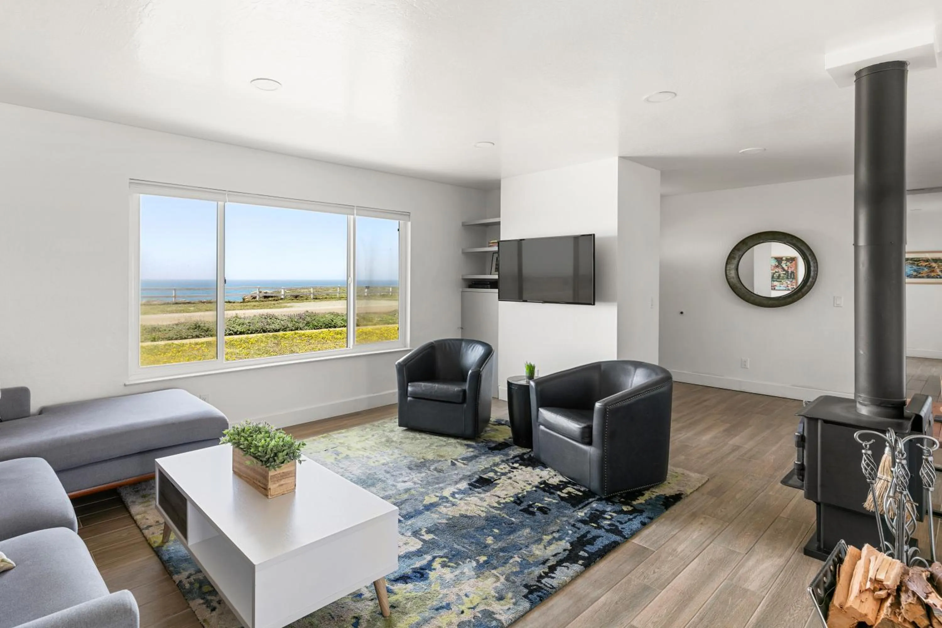 TV and multimedia in Point Arena Lighthouse