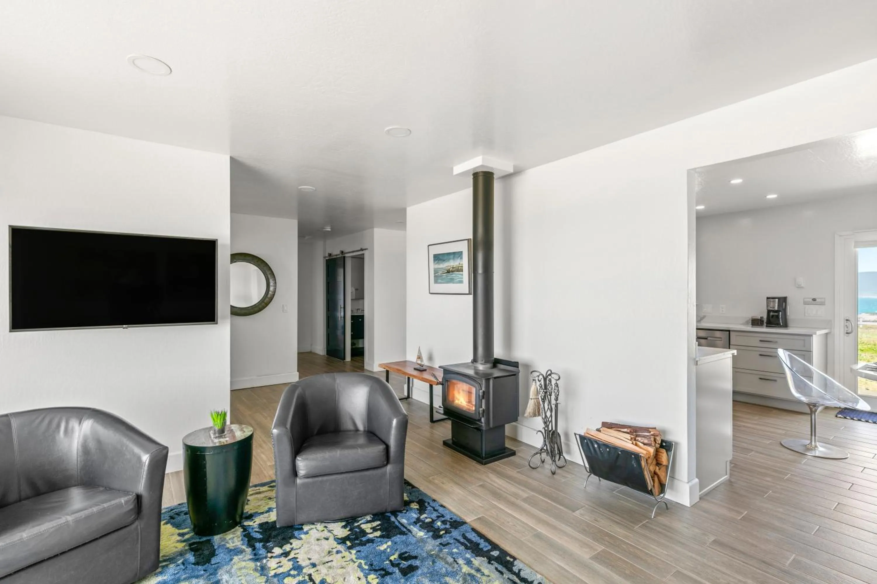 TV and multimedia in Point Arena Lighthouse