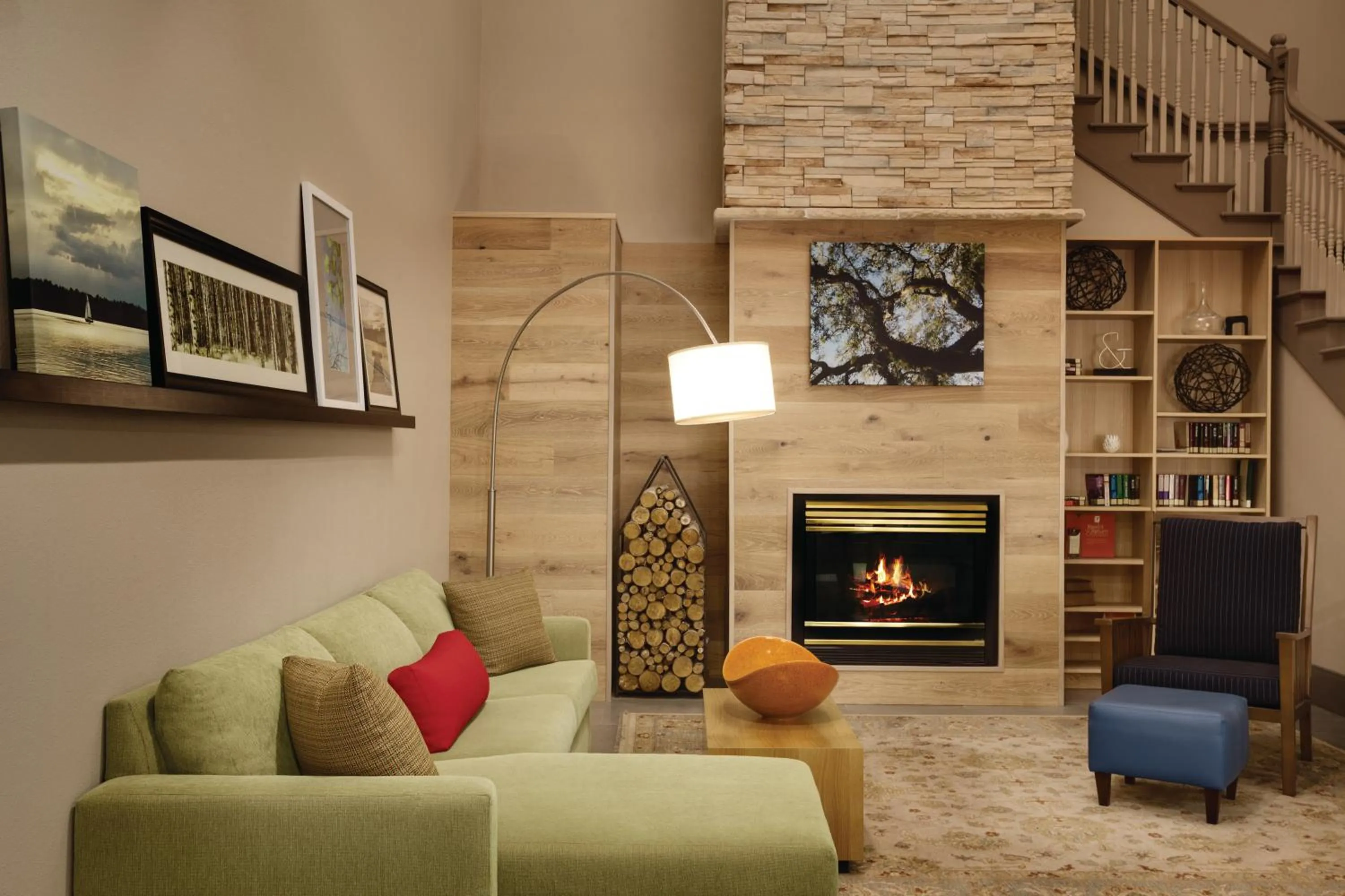 Library in Country Inn & Suites by Radisson, Chattanooga-Lookout Mountain