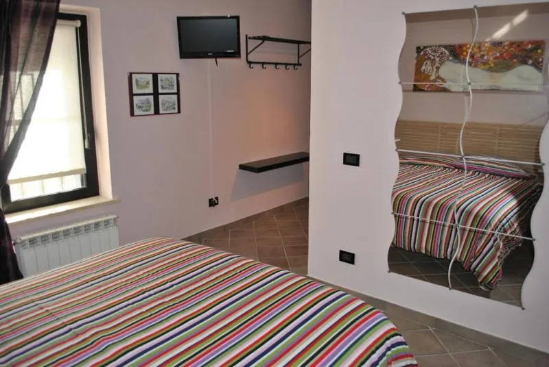Bed in Bed & Breakfast "A Casa di Anto"