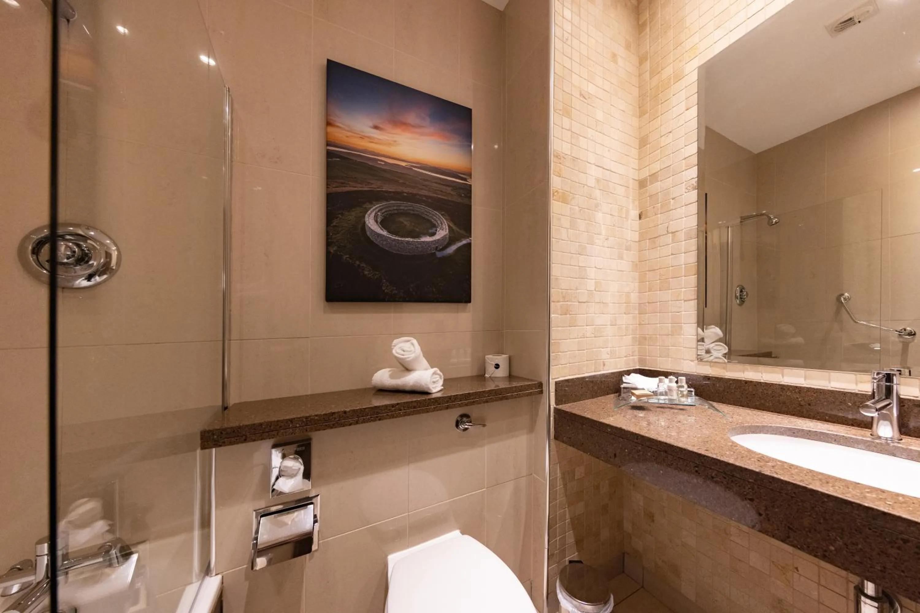 Bathroom in Redcastle Hotel