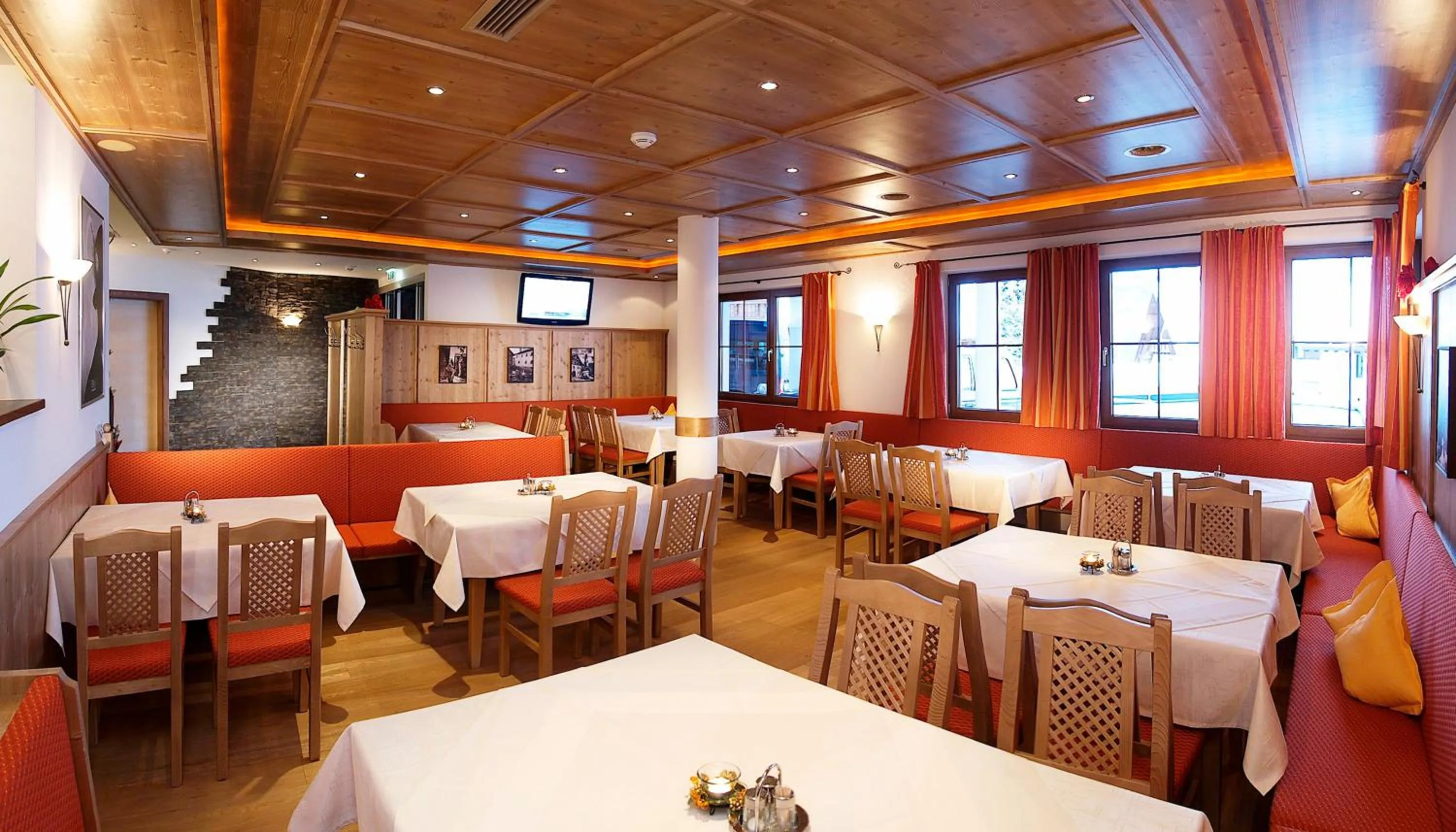 Food in Apart-Hotel Aurora Fiss