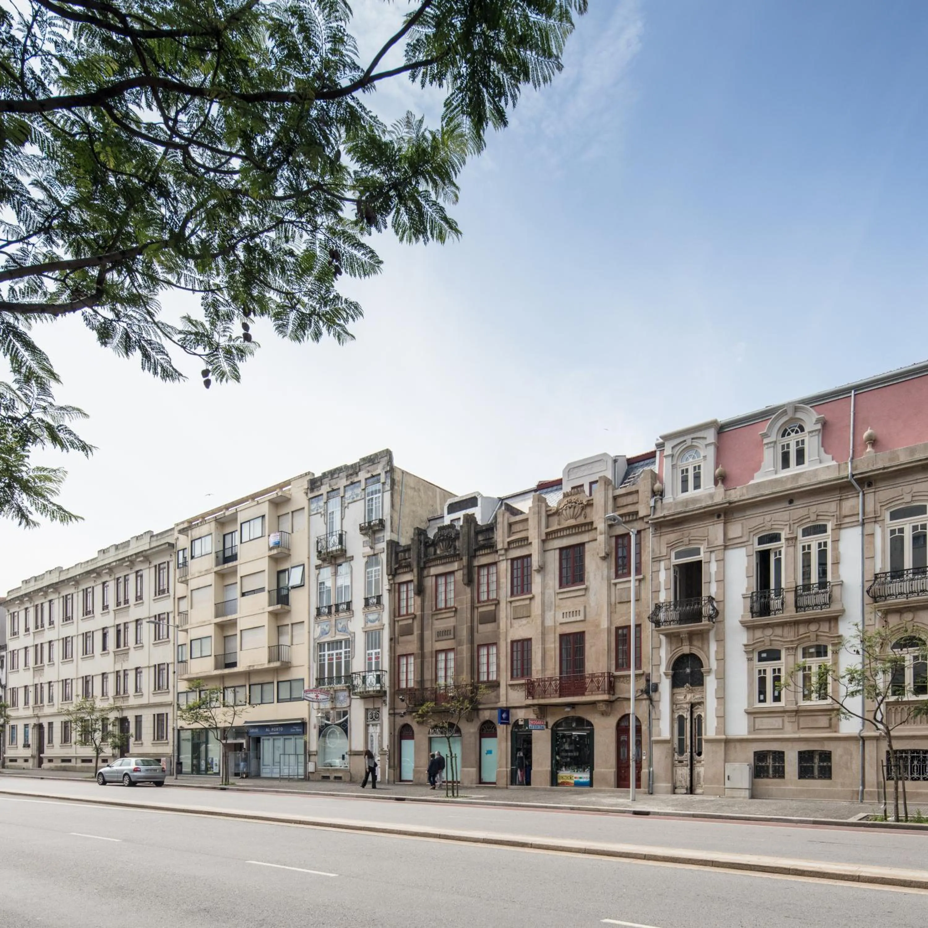 Facade/entrance in Porto Deluxe Suites