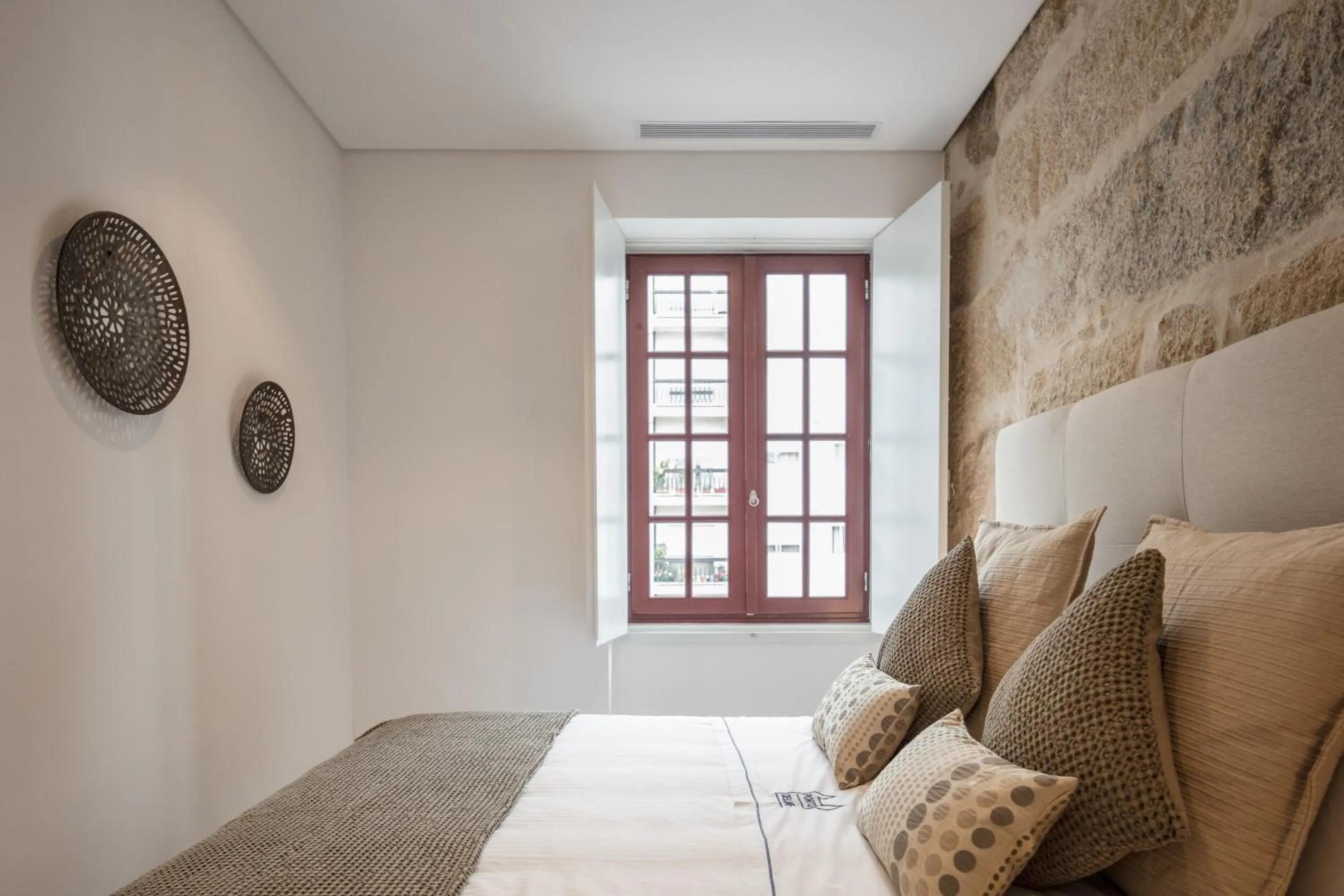 Bedroom, Bed in Porto Deluxe Suites