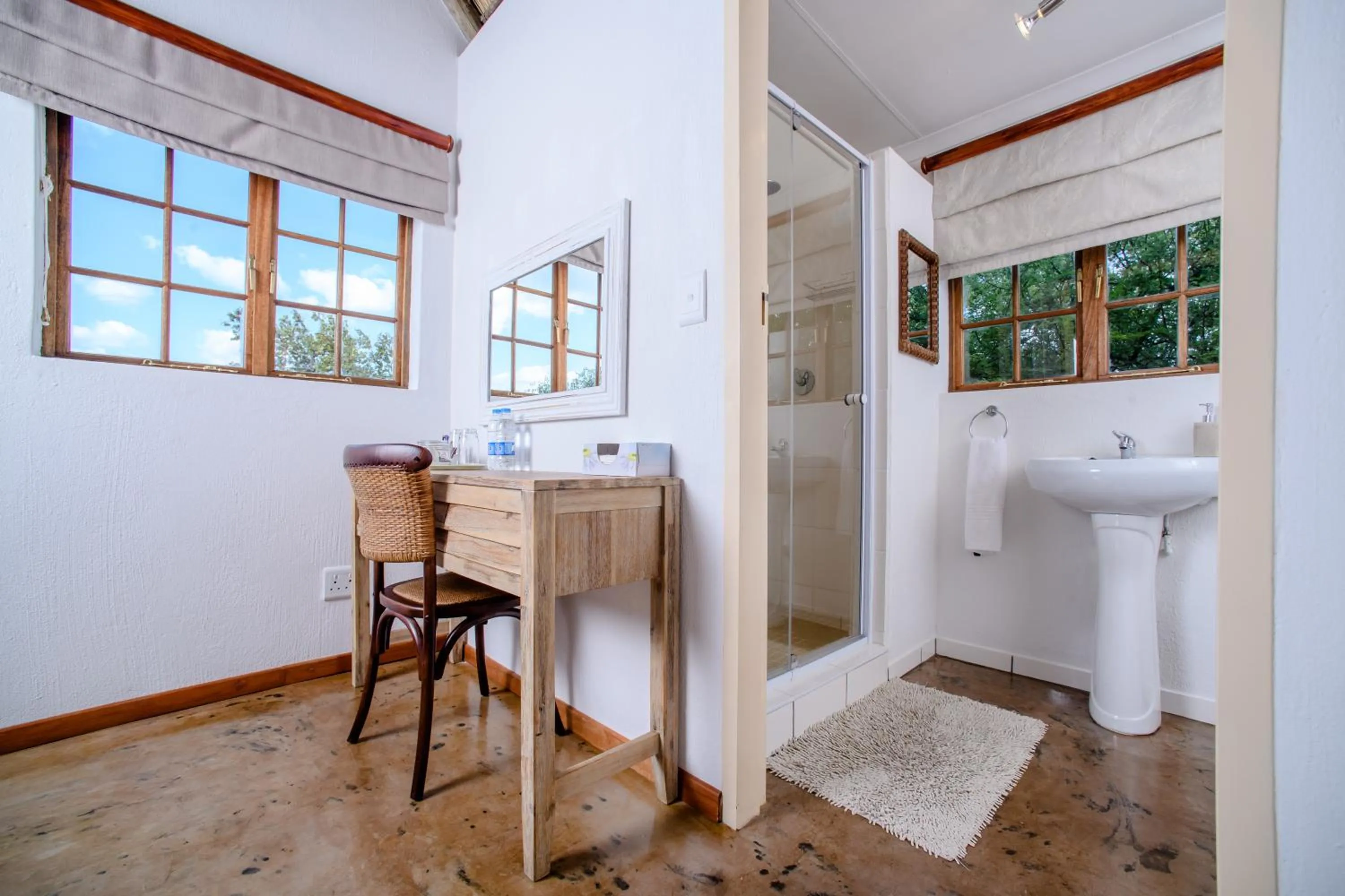 Bathroom in Needles Lodge