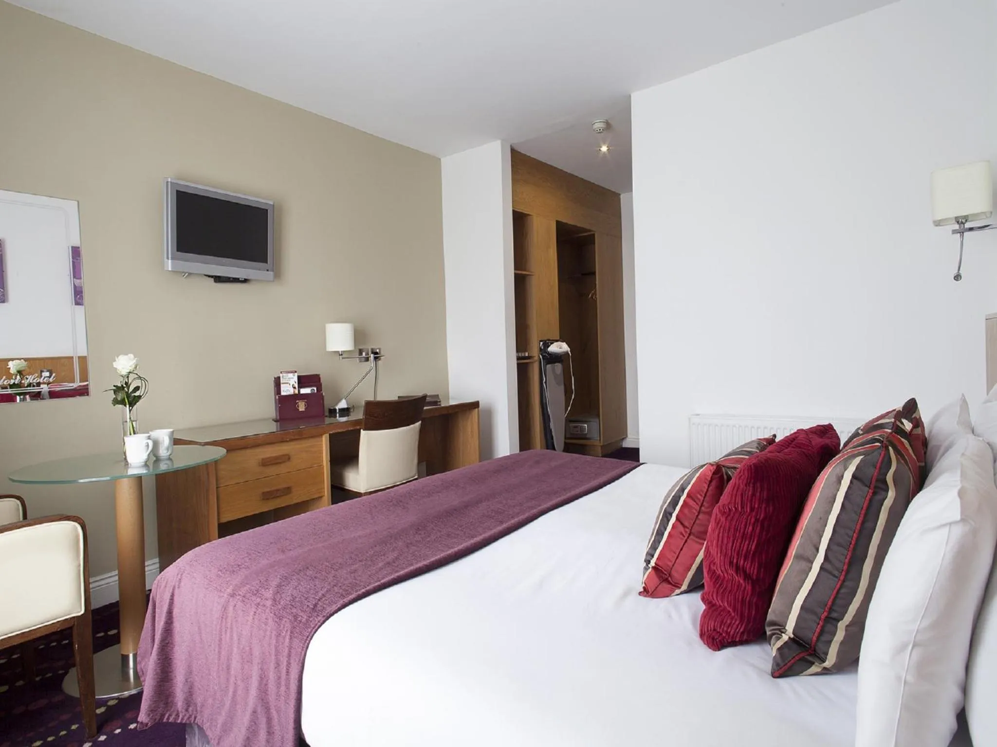 Bed in Arlington Hotel O'Connell Bridge