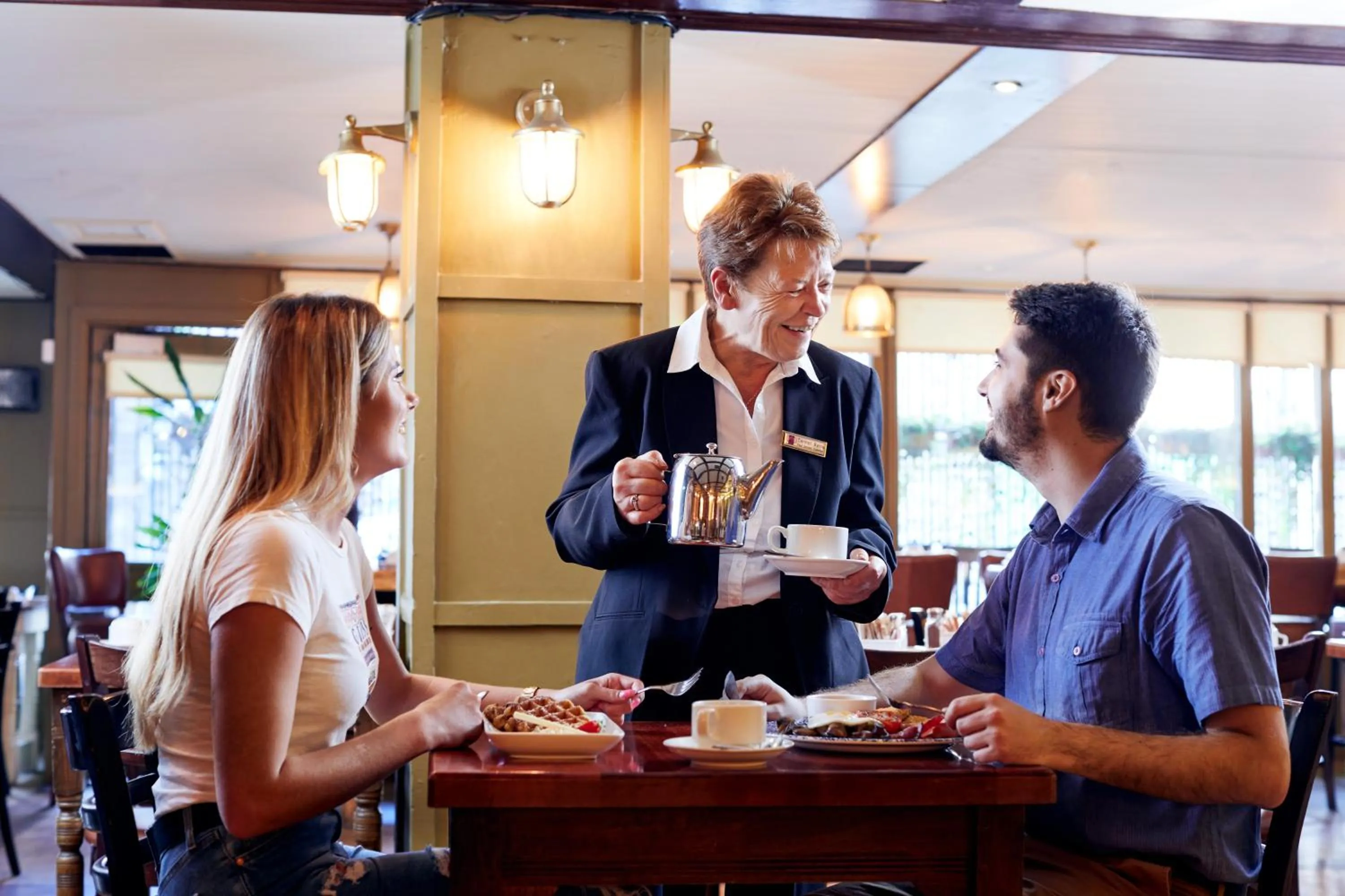 English/Irish breakfast in Arlington Hotel O'Connell Bridge
